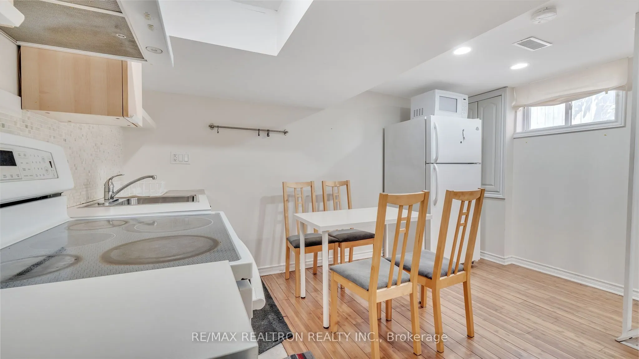 155 Dawes Road