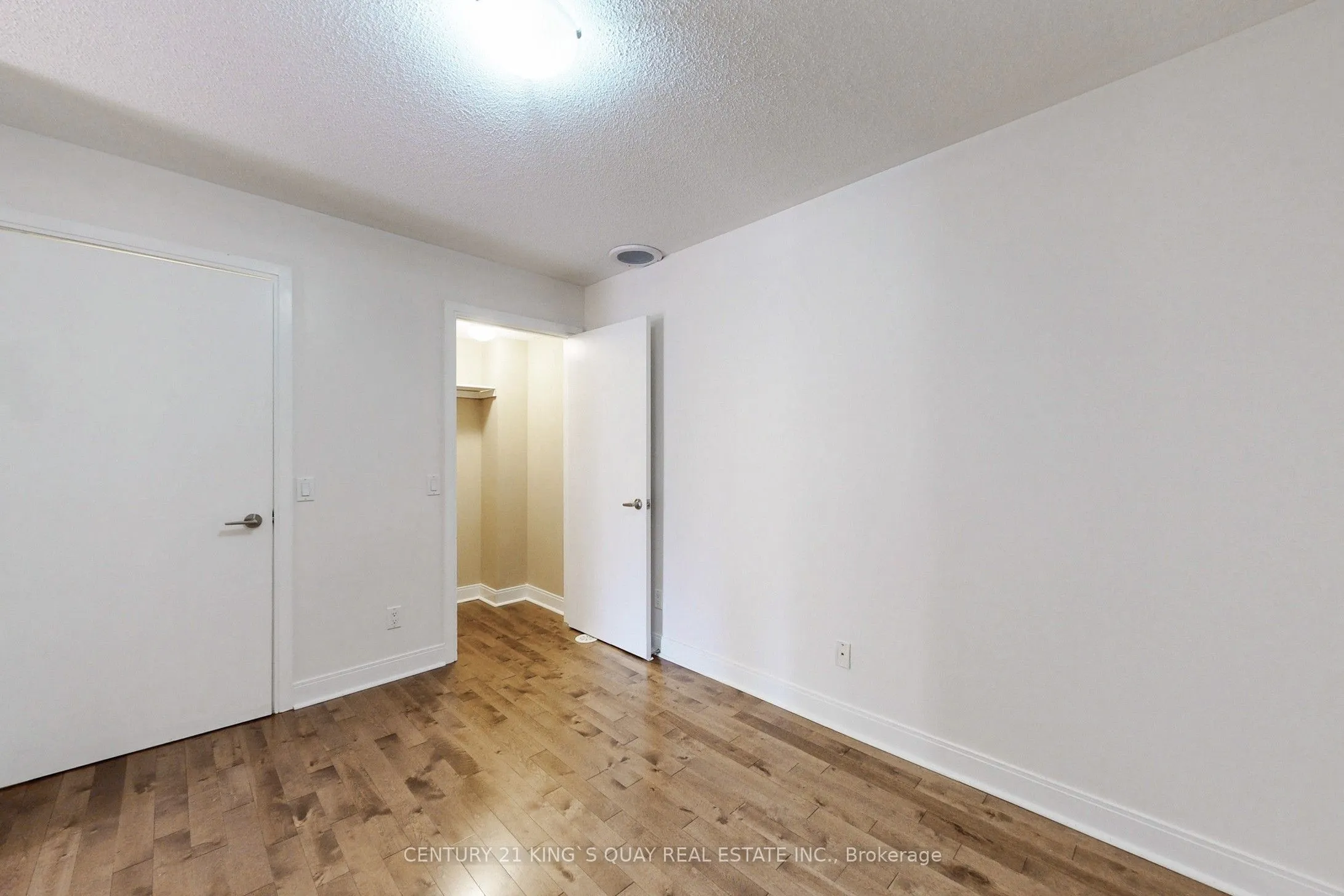315 Village Green Square, #50