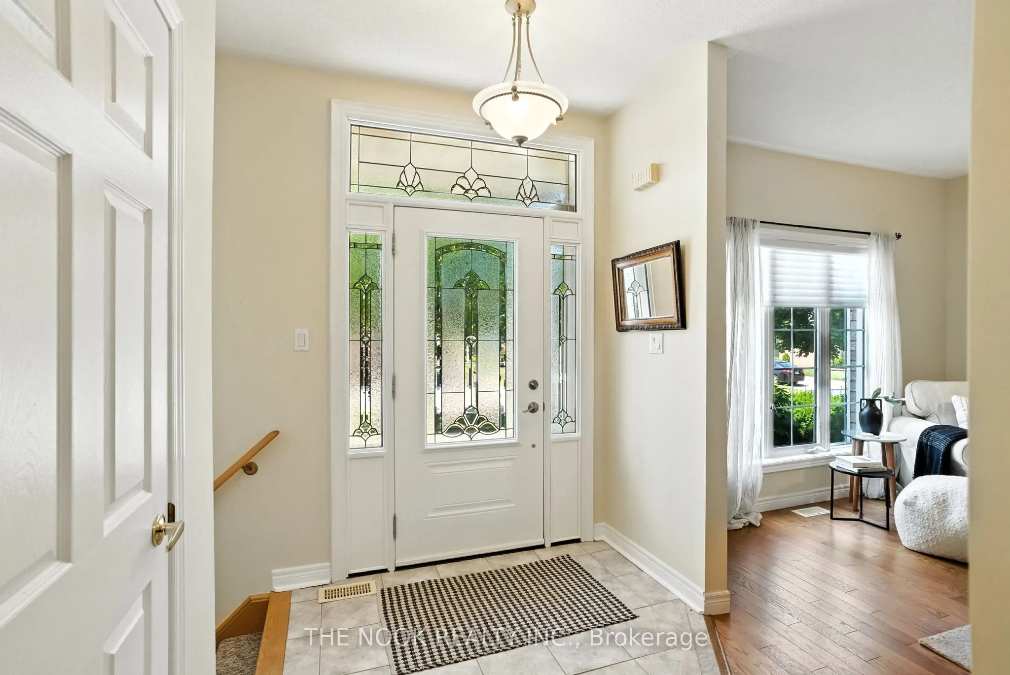 33 Commons Boulevard