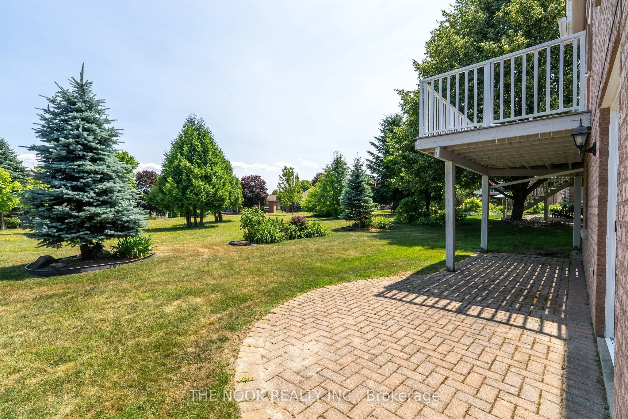 33 Commons Boulevard