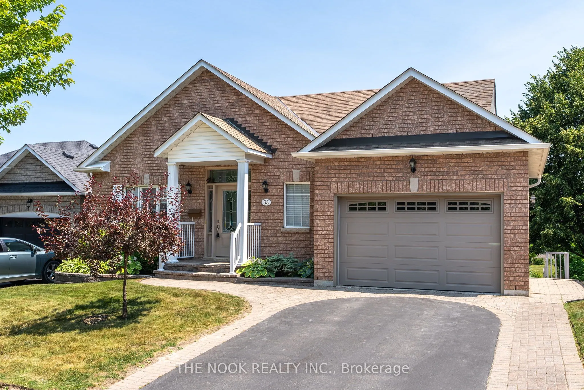 33 Commons Boulevard
