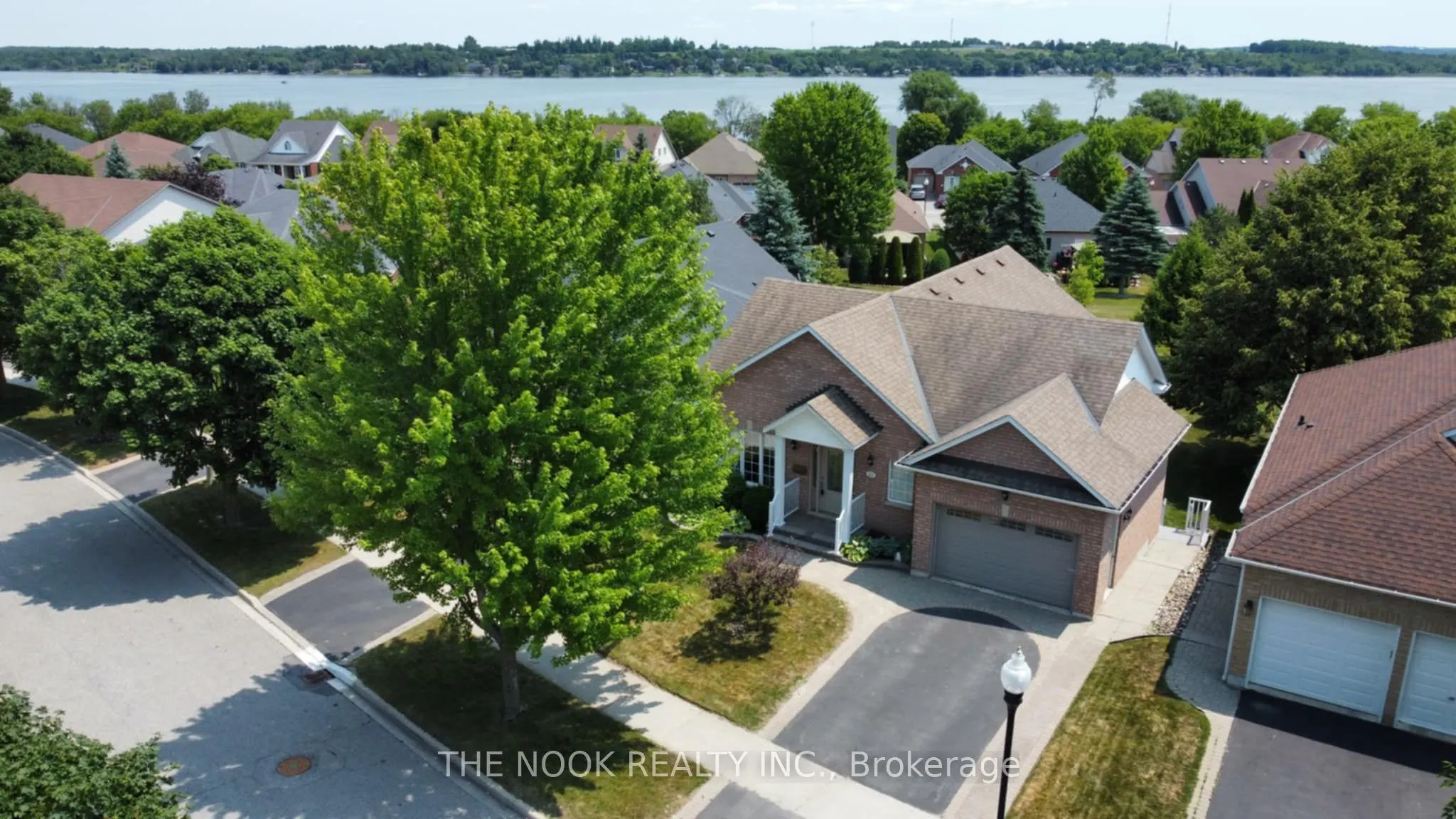 33 Commons Boulevard