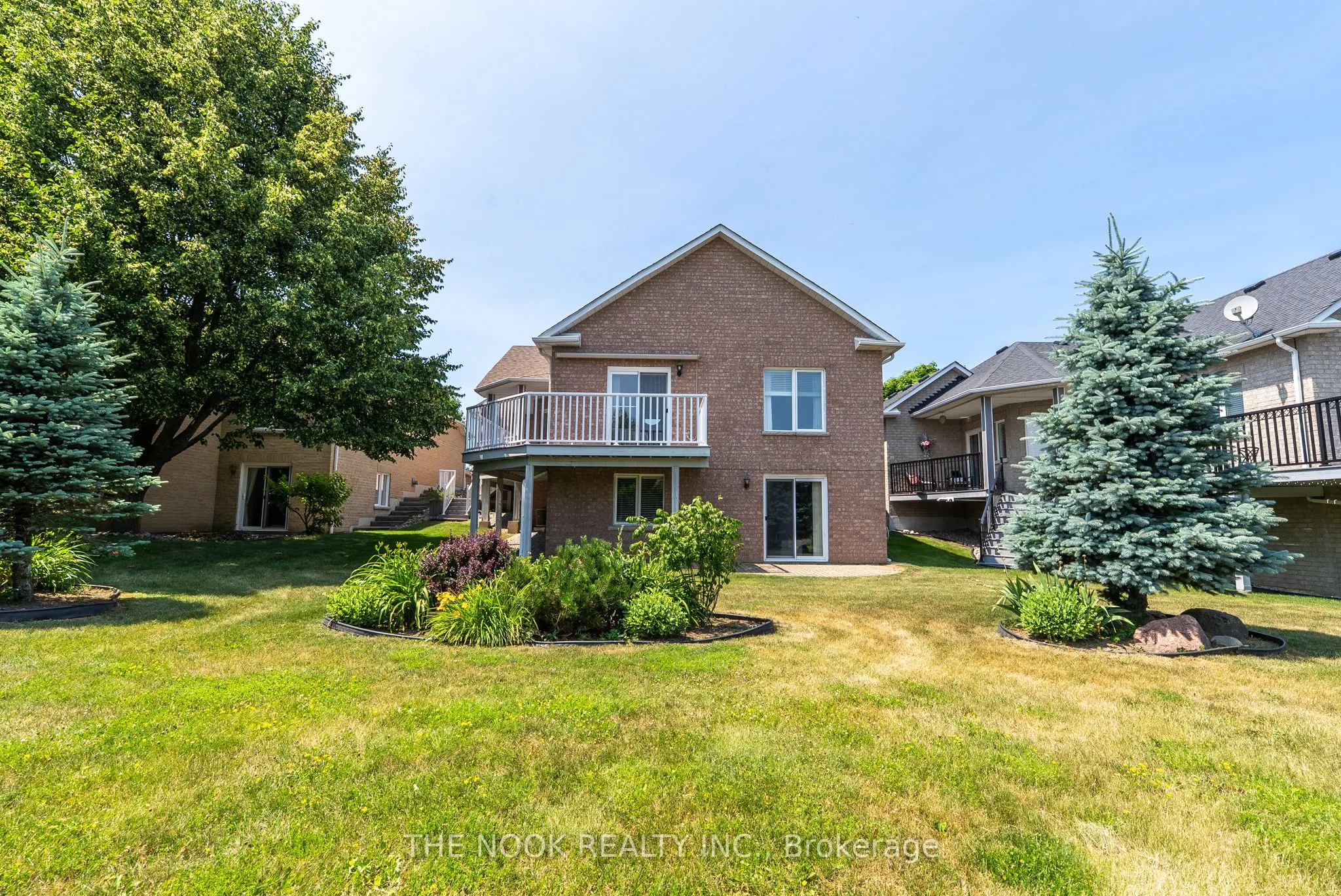 33 Commons Boulevard