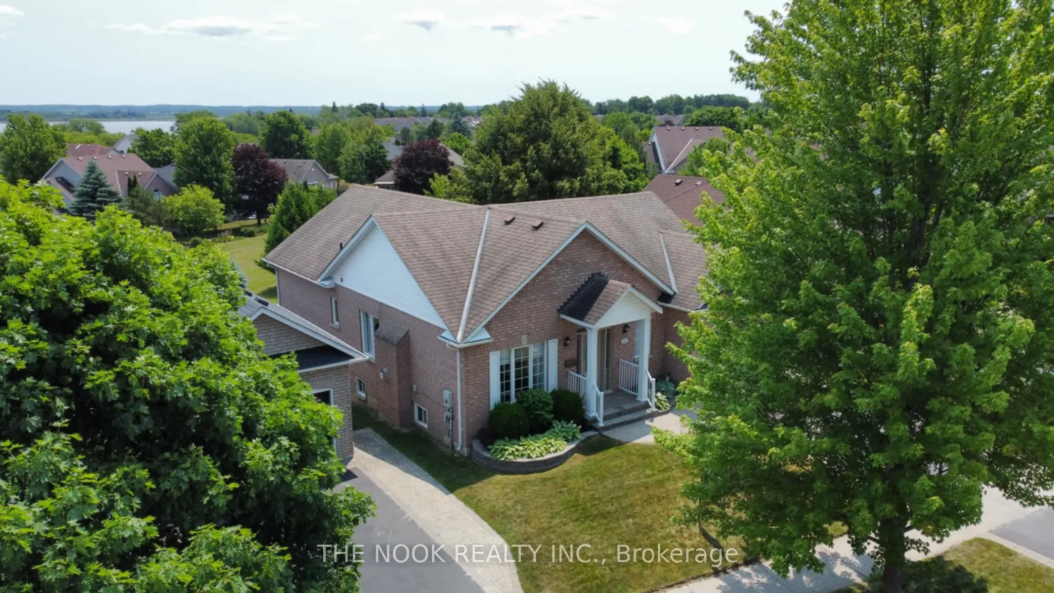 33 Commons Boulevard