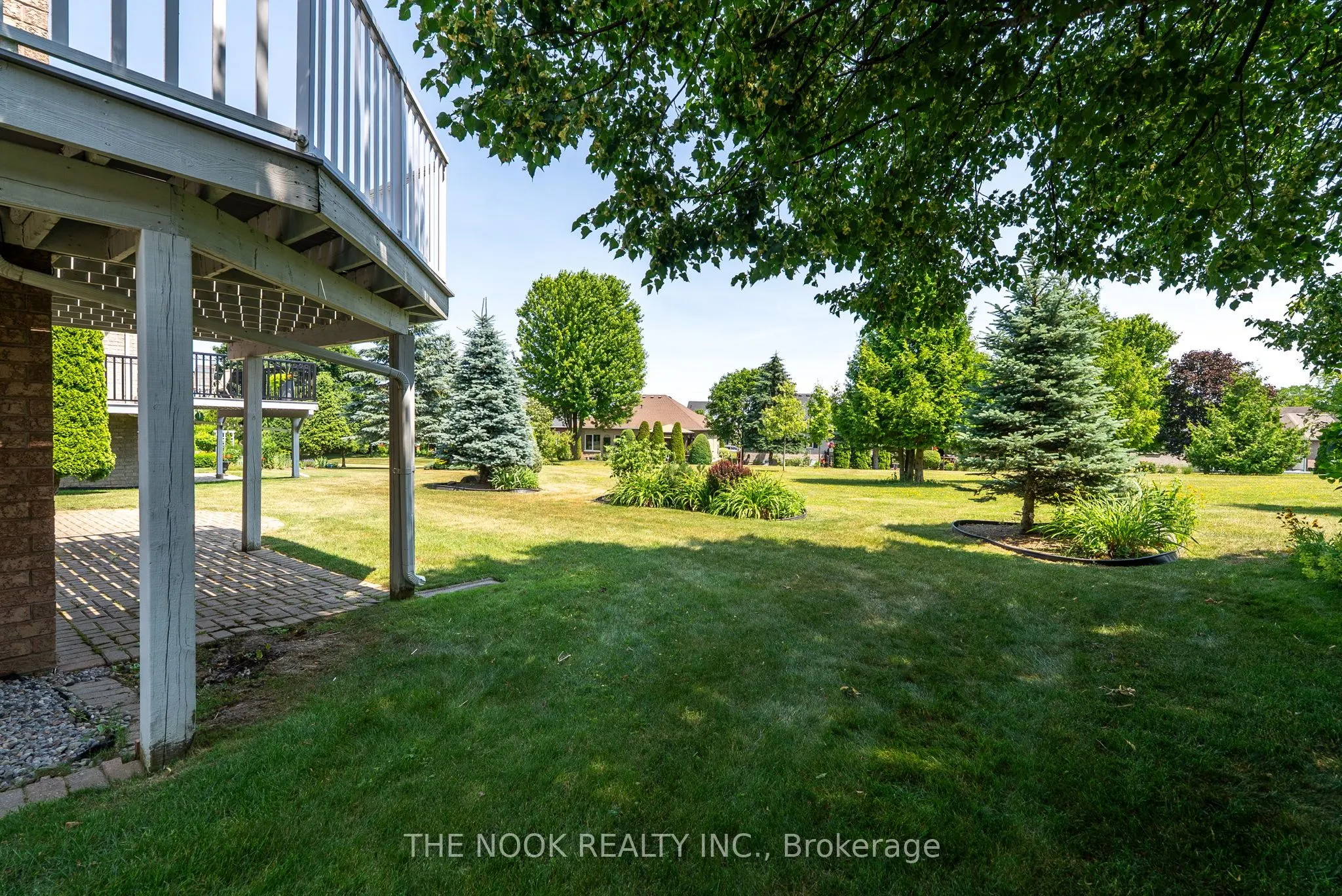 33 Commons Boulevard
