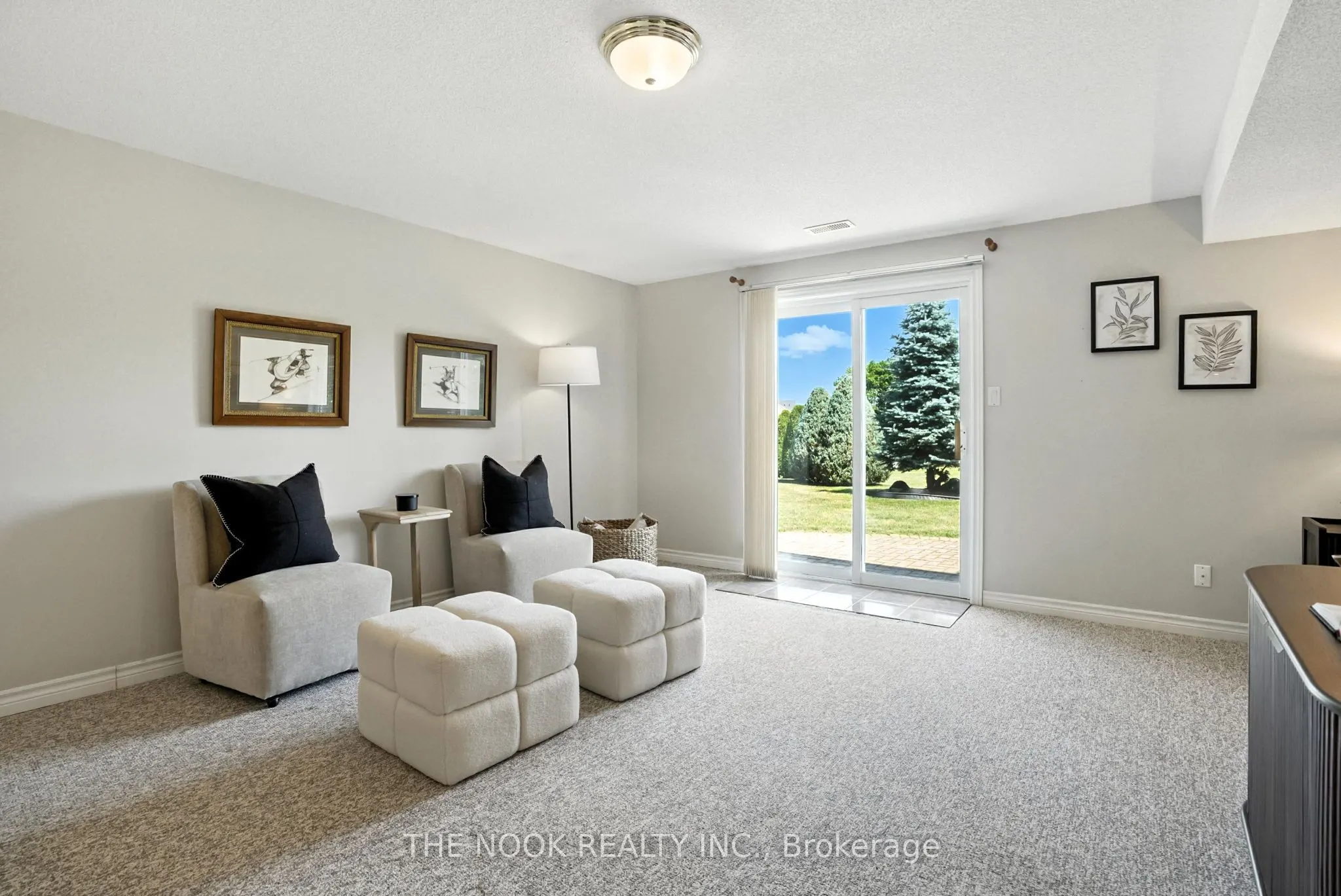 33 Commons Boulevard