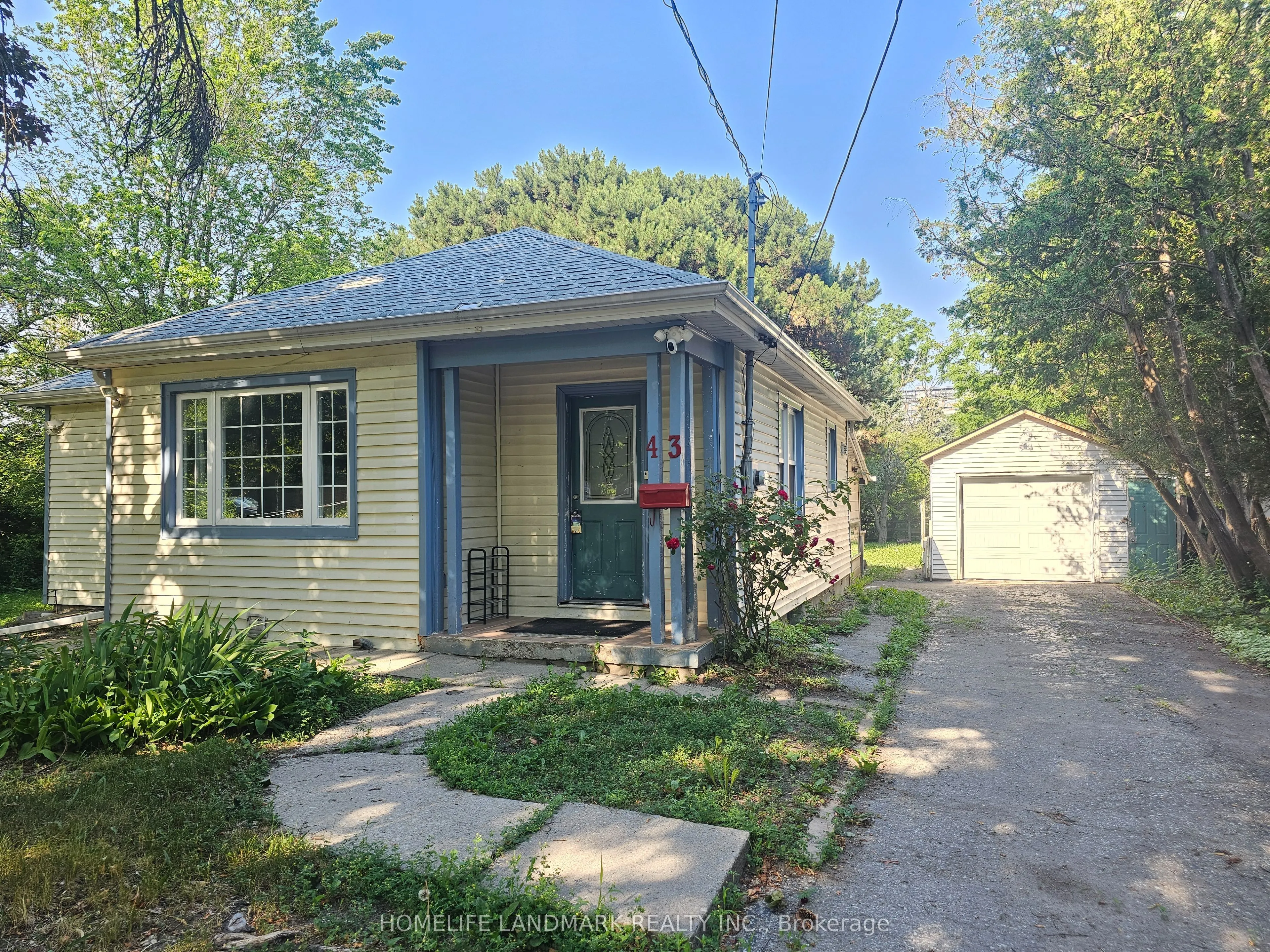 43 Beachell Street, #Main Unit ONLY