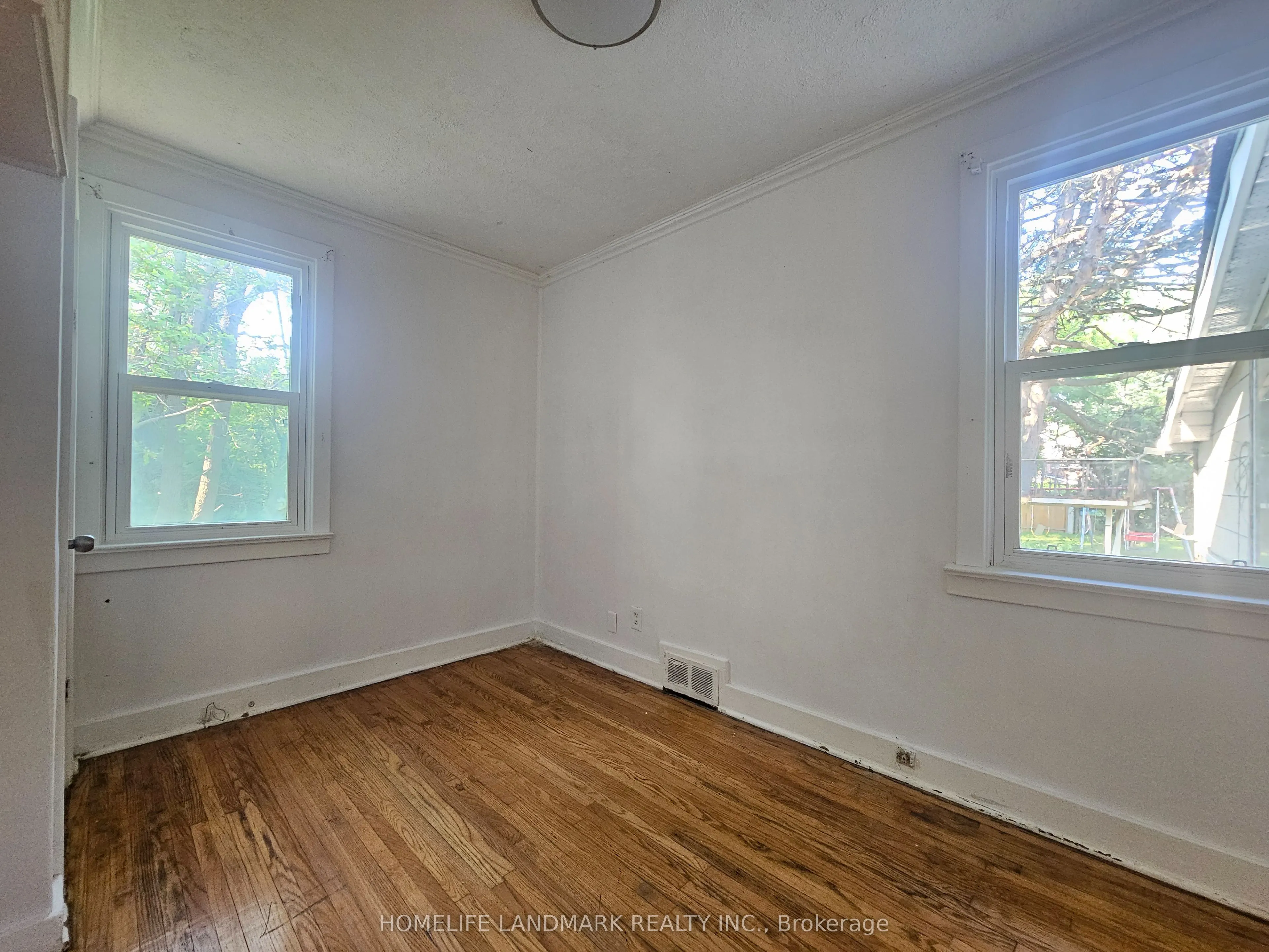 43 Beachell Street, #Main Unit ONLY