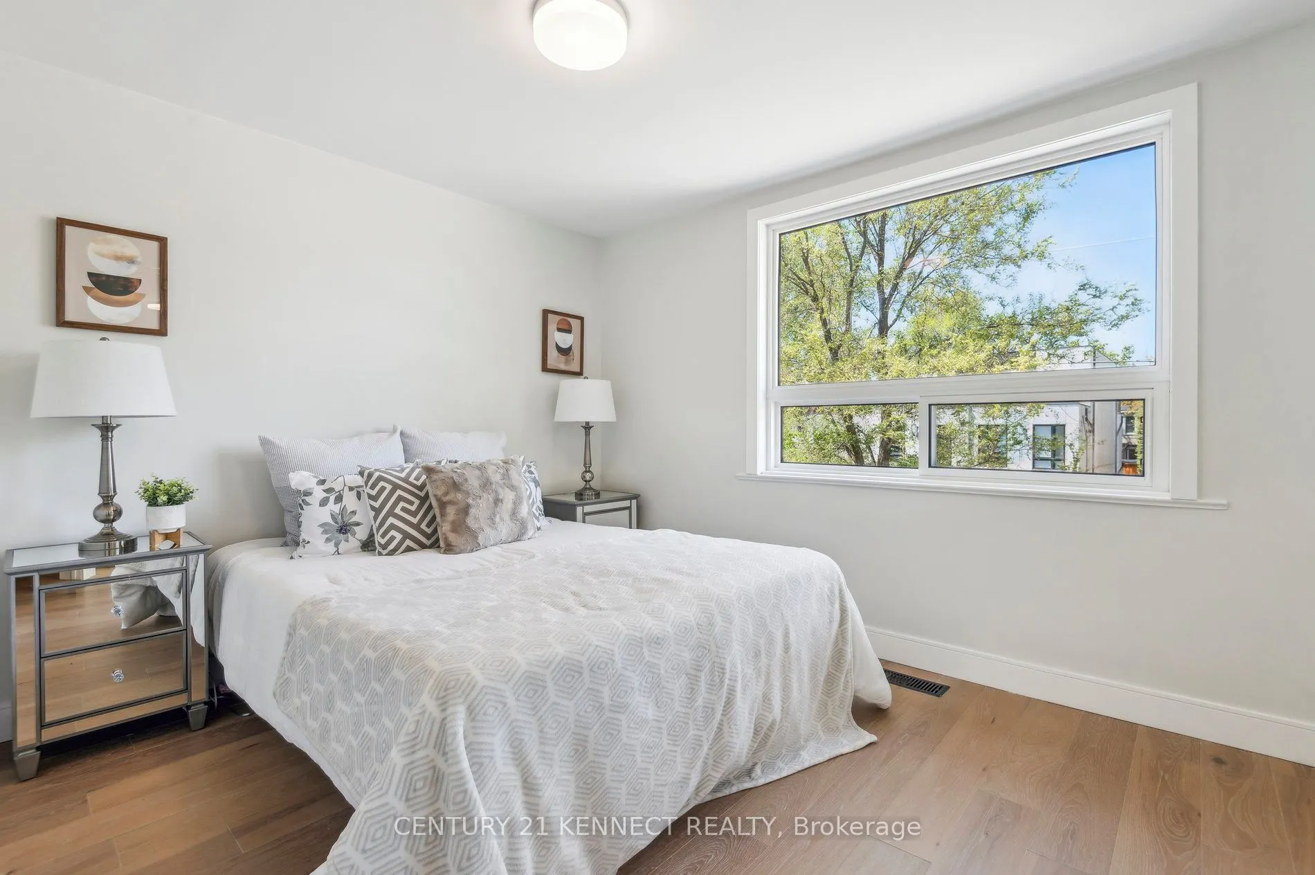 21 Frankdale Avenue