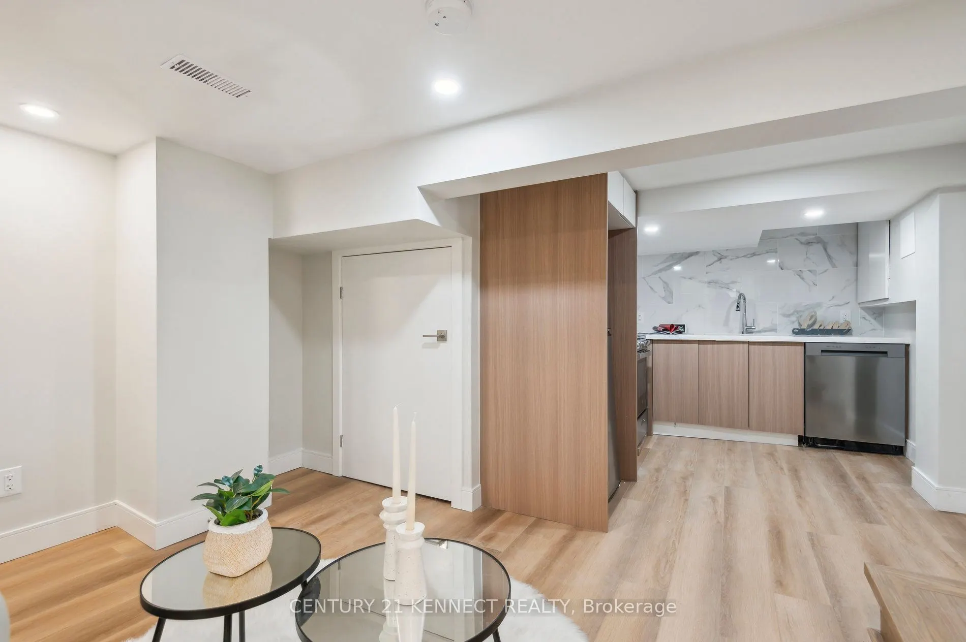 21 Frankdale Avenue