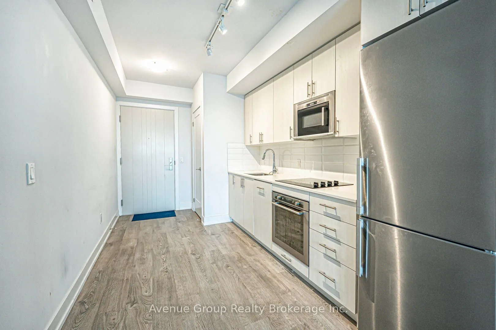 2550 Simcoe Street, #506