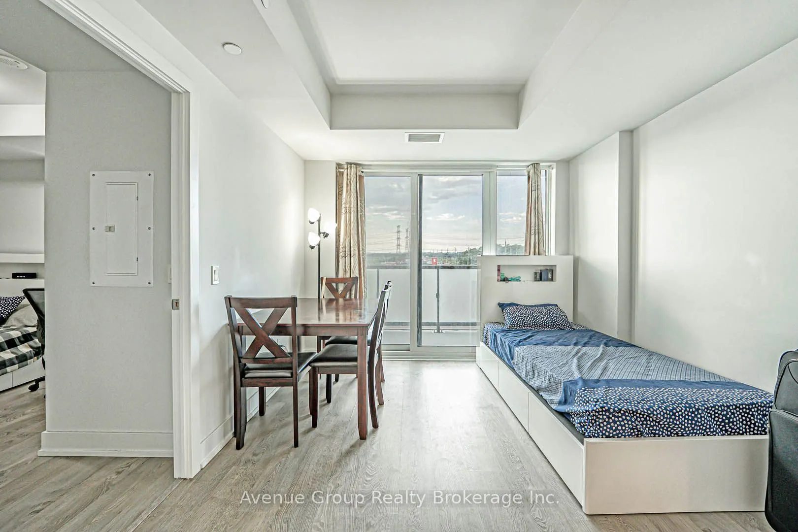 2550 Simcoe Street, #506