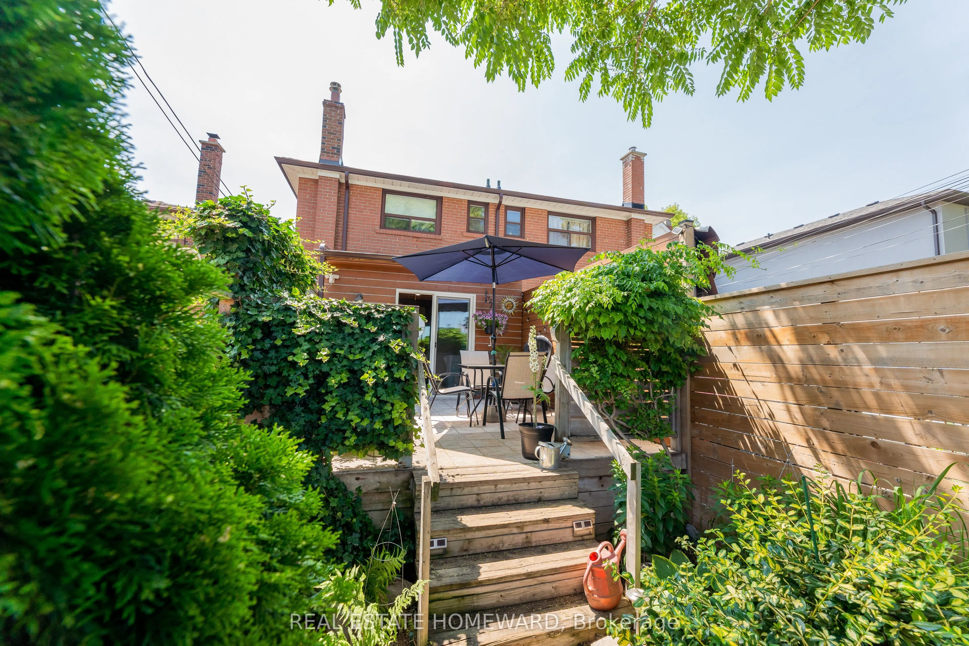 331 Rhodes Avenue