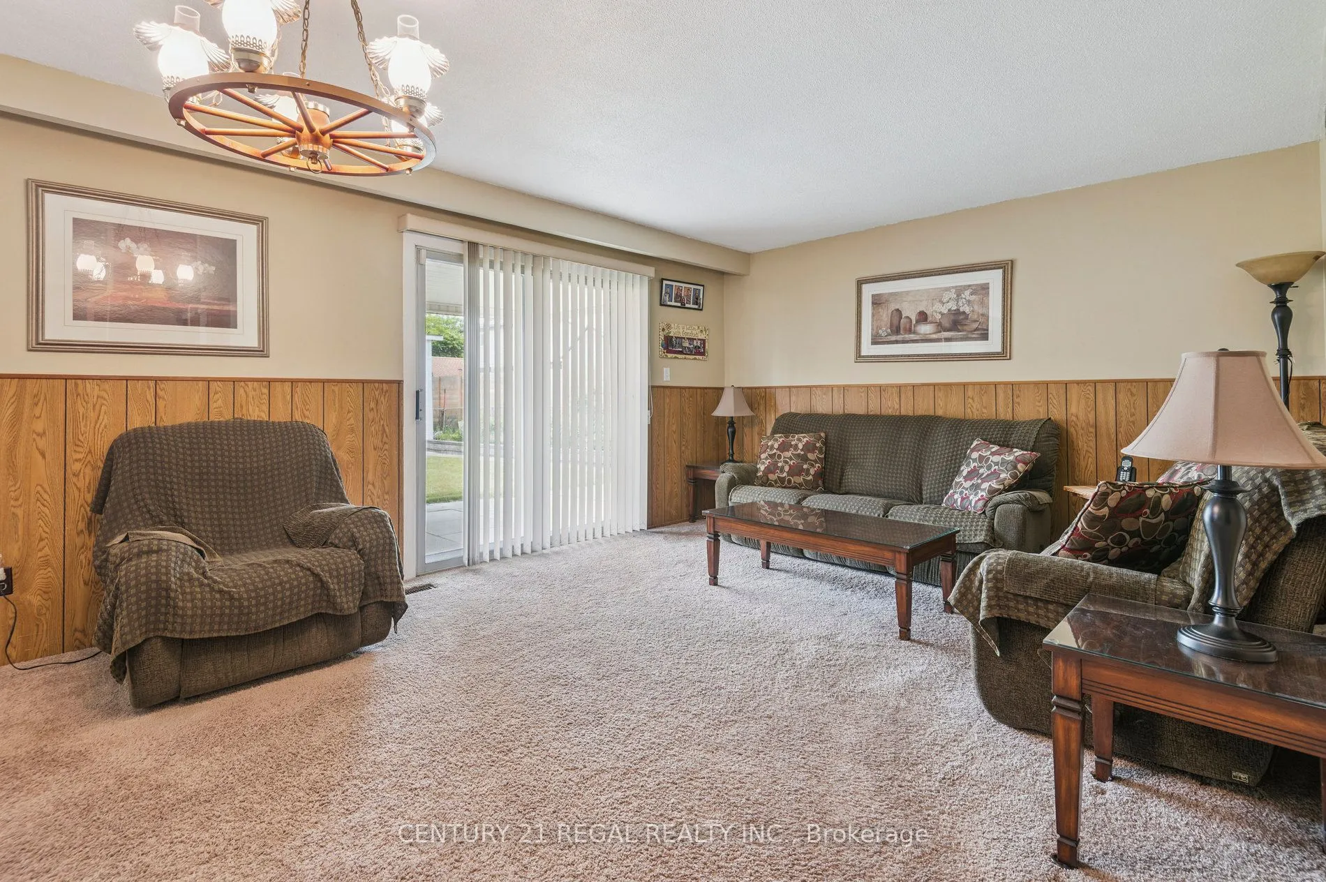 152 Weir Crescent