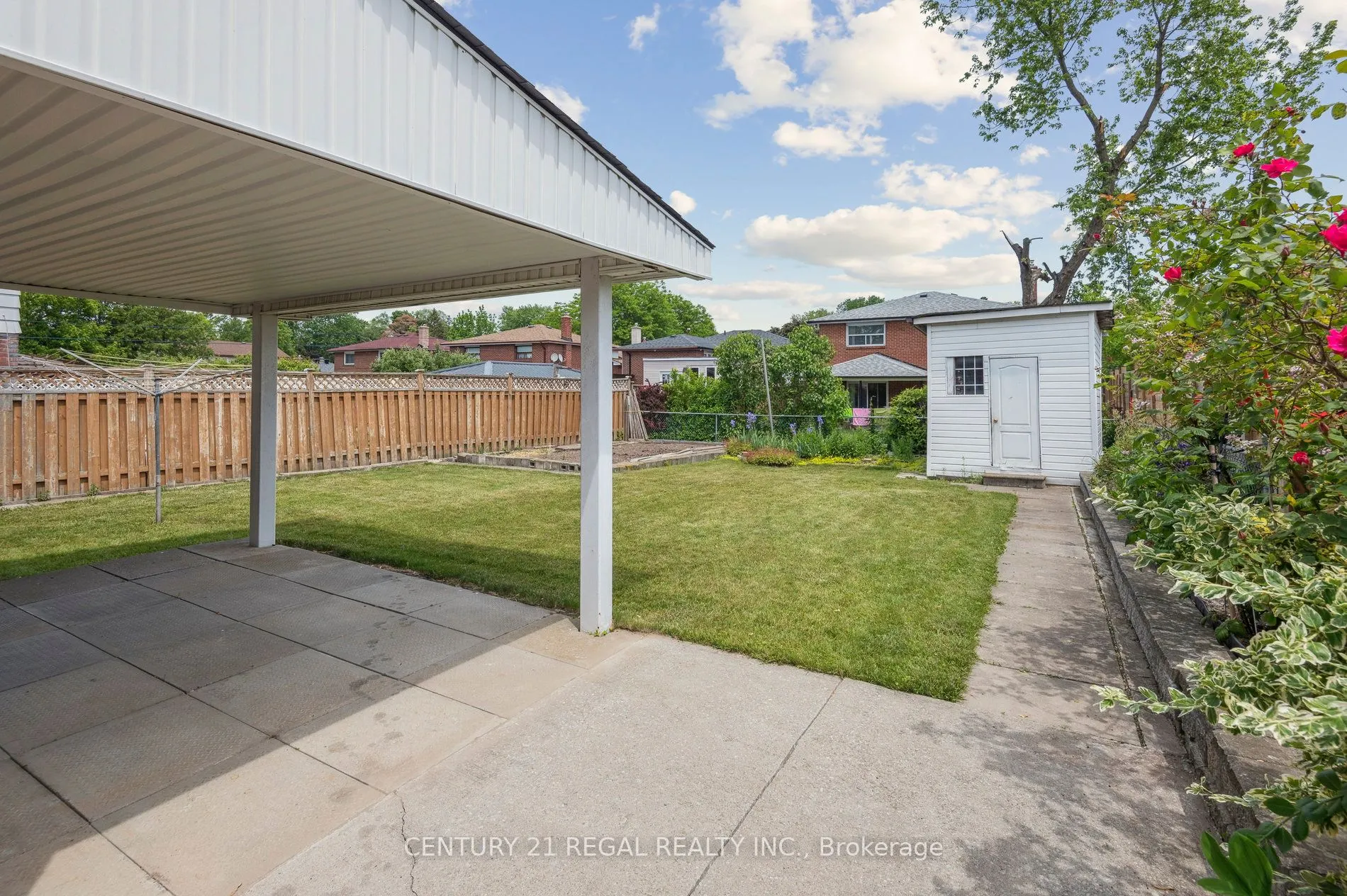 152 Weir Crescent