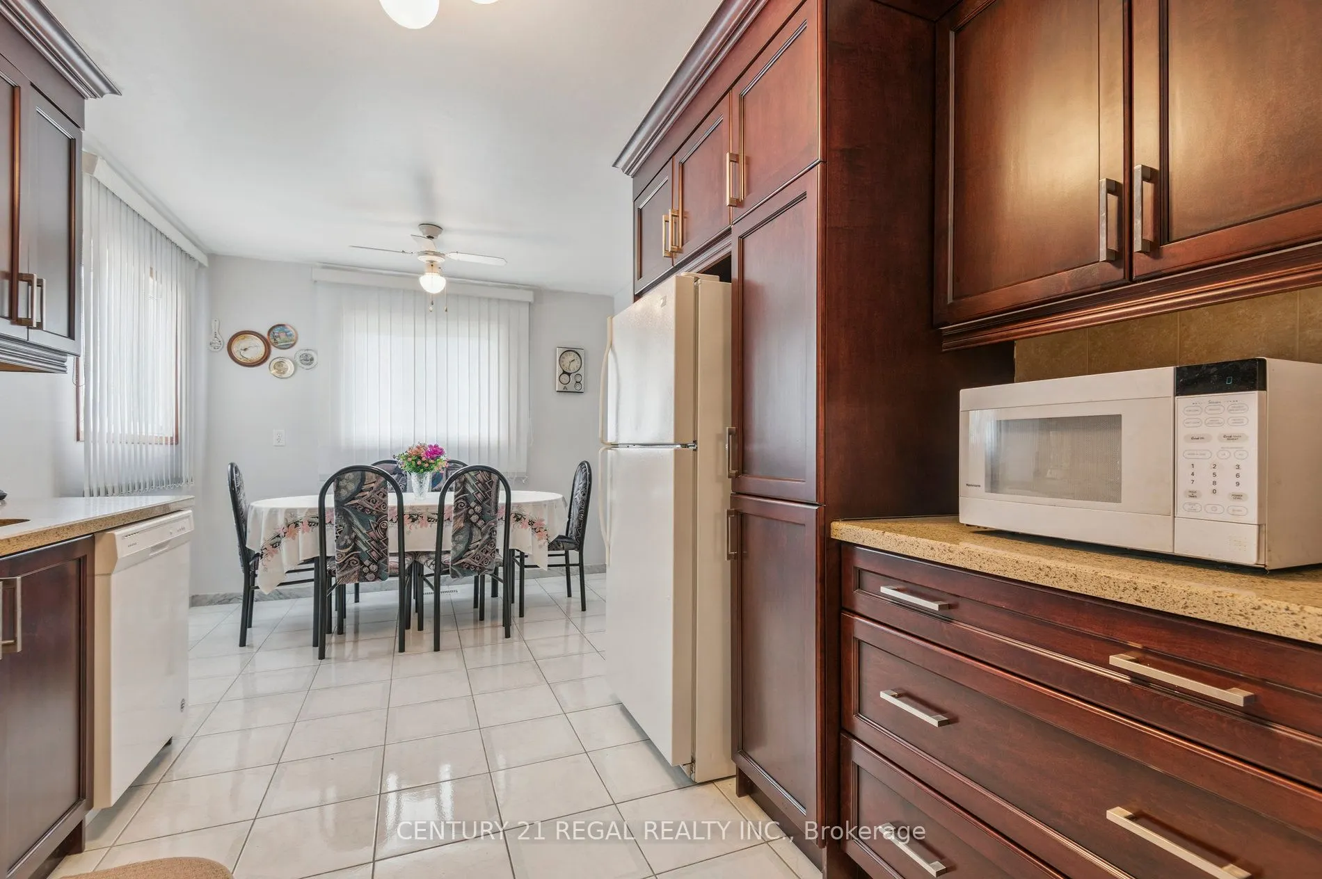 152 Weir Crescent
