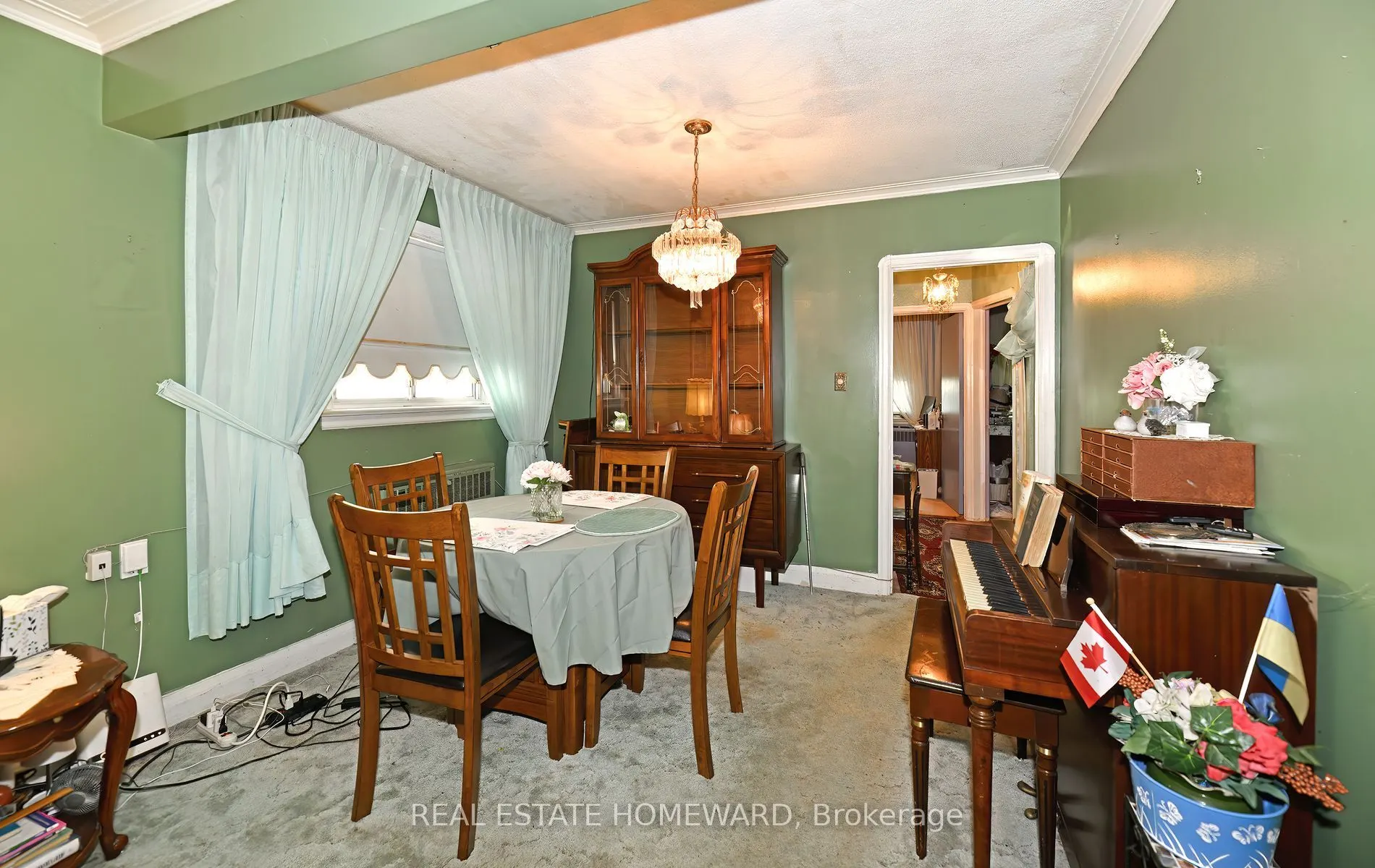 30 Innisdale Drive