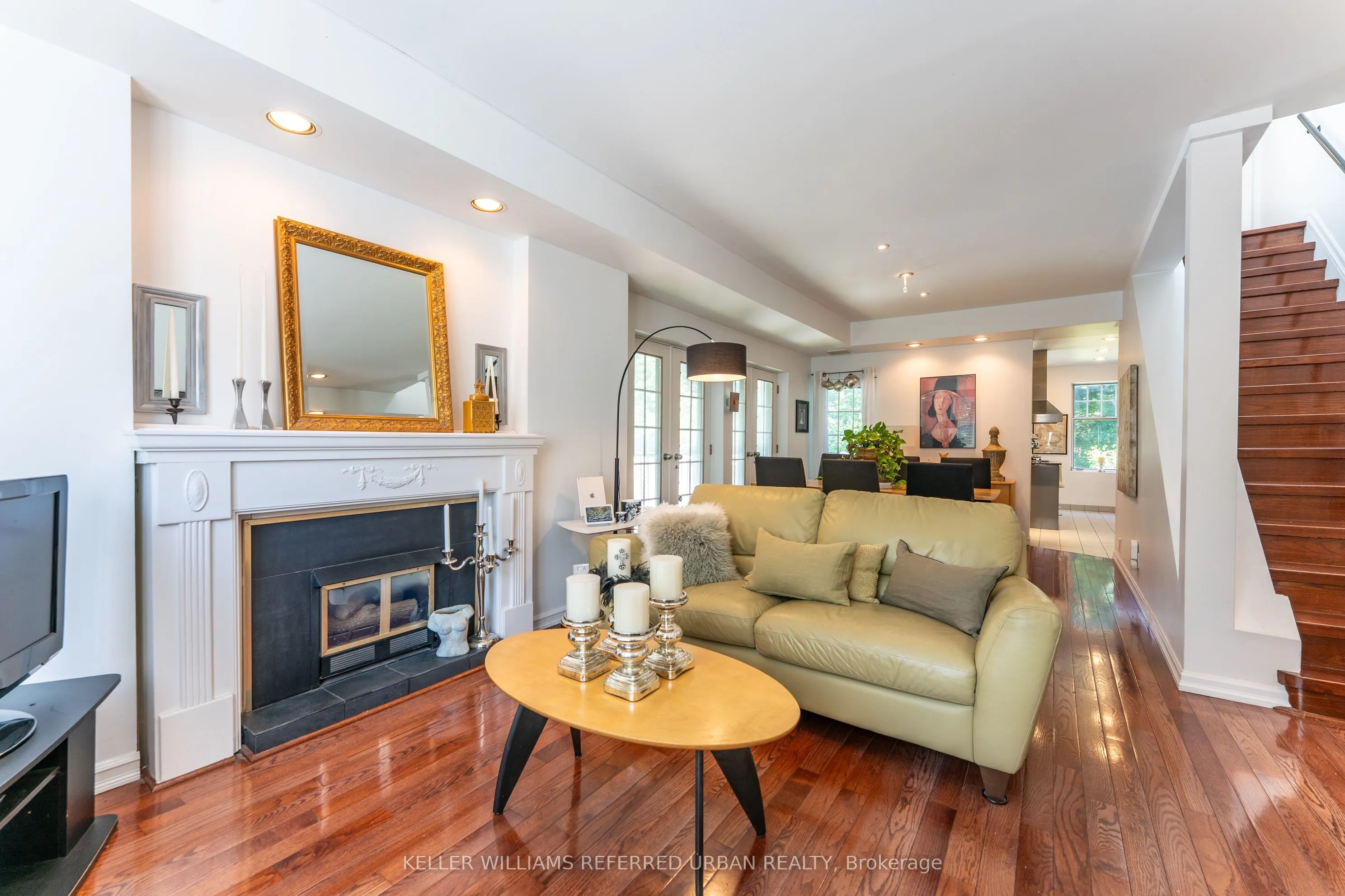 18 Eastmount Avenue