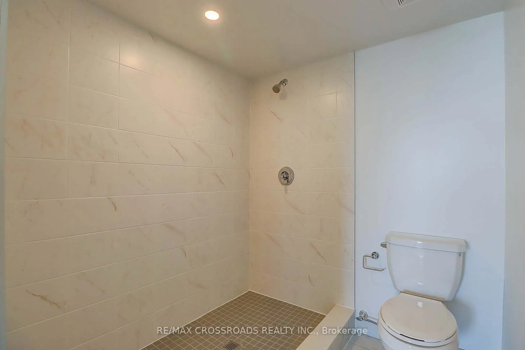 1480 Bayly Street, #1111