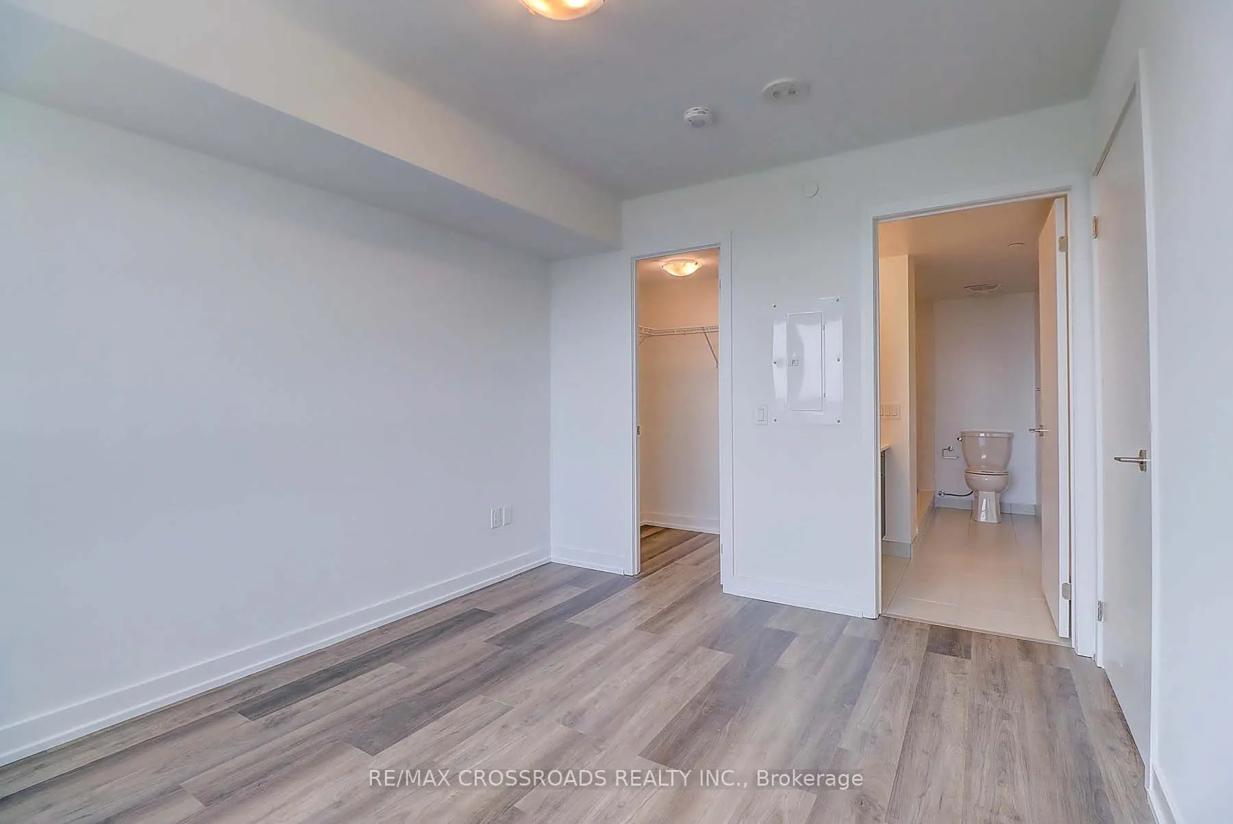 1480 Bayly Street, #1111