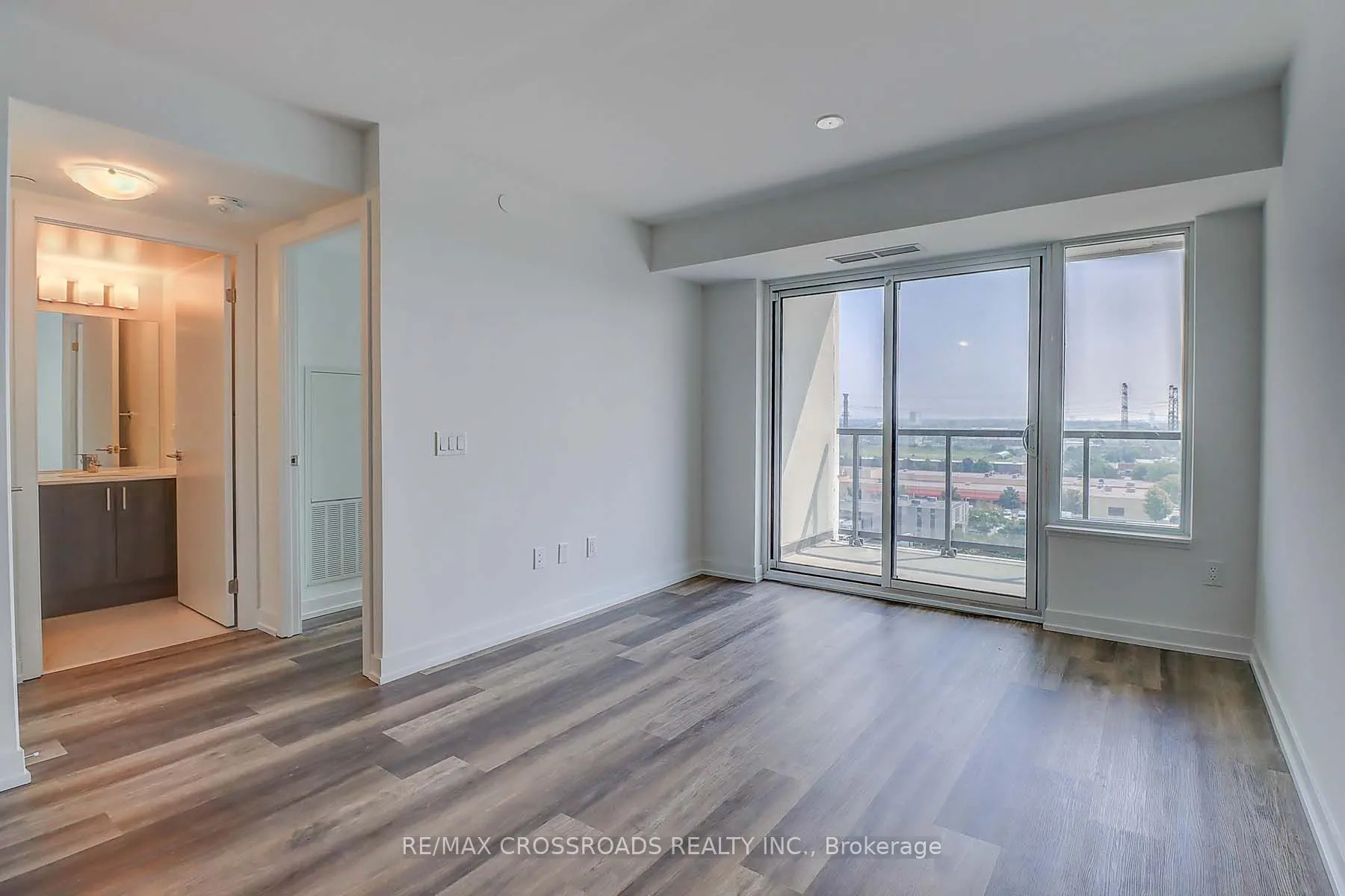 1480 Bayly Street, #1111