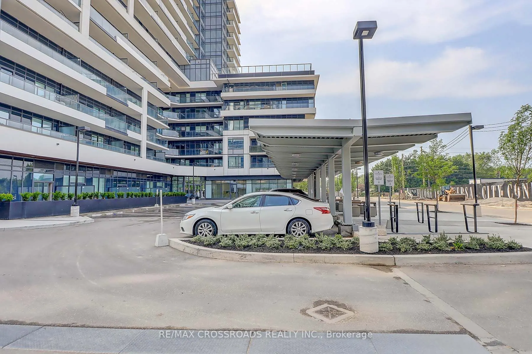 1480 Bayly Street, #1111