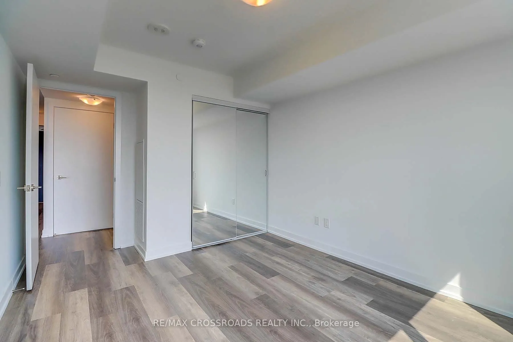 1480 Bayly Street, #1111