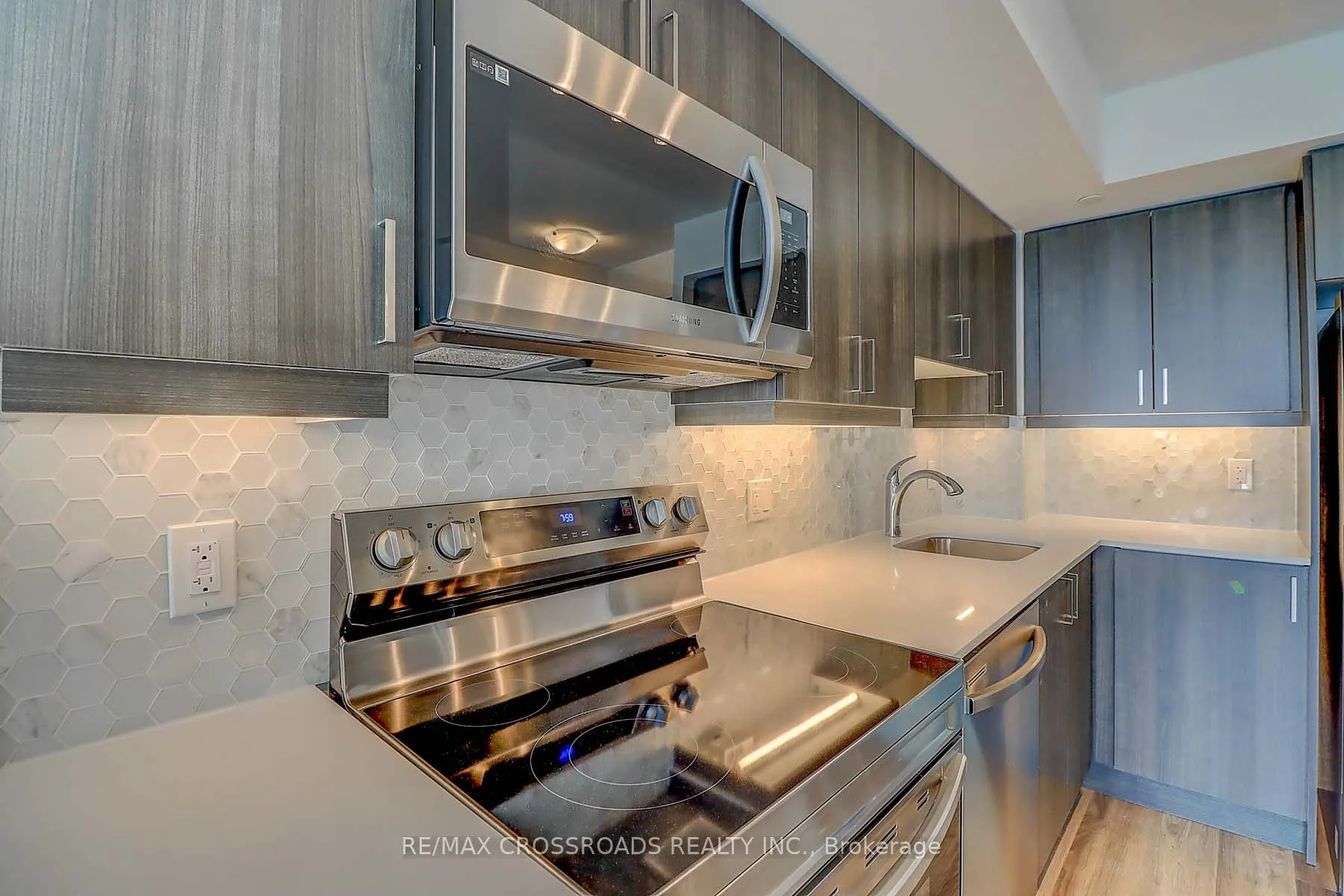 1480 Bayly Street, #1111
