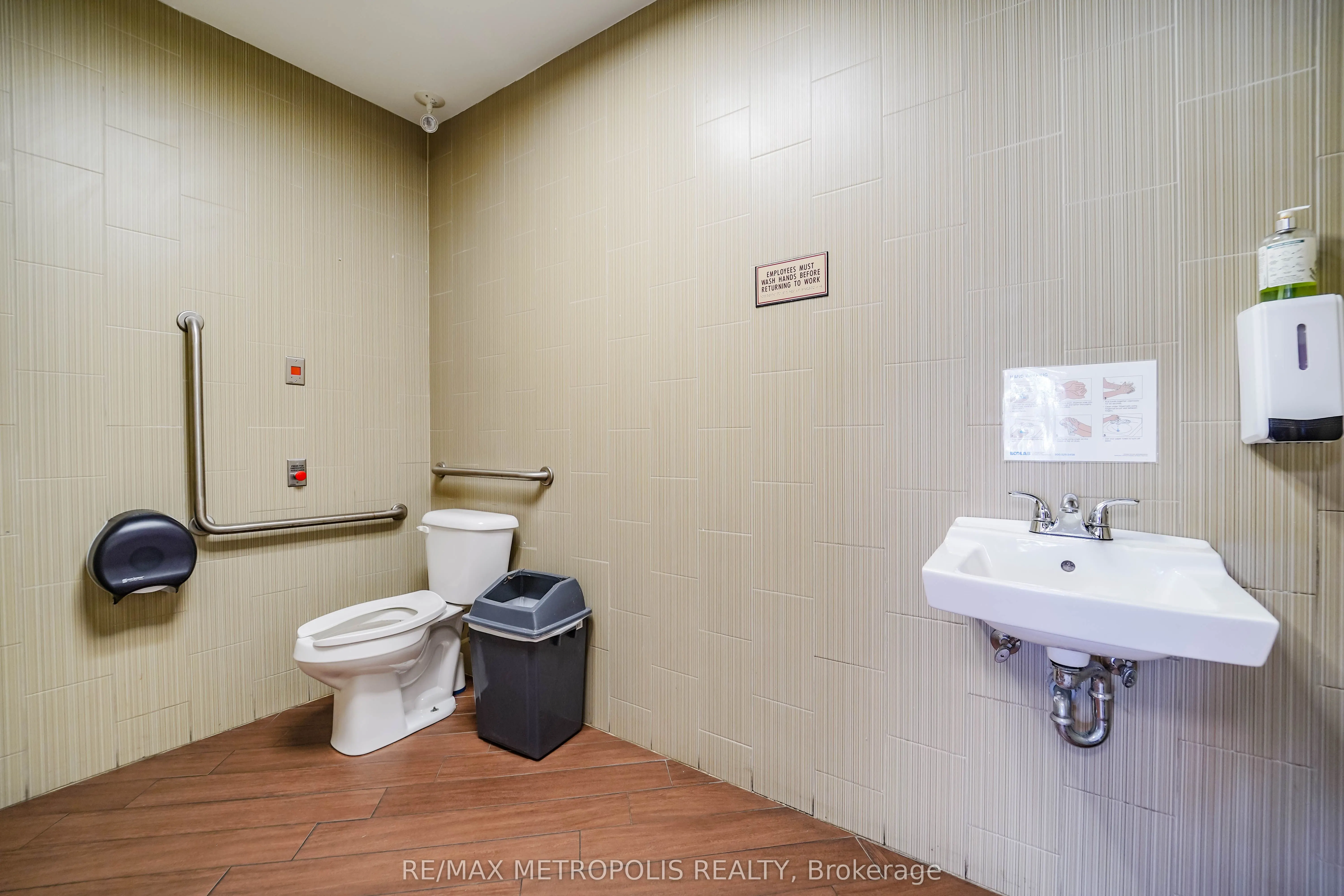 210 King Street E, #4