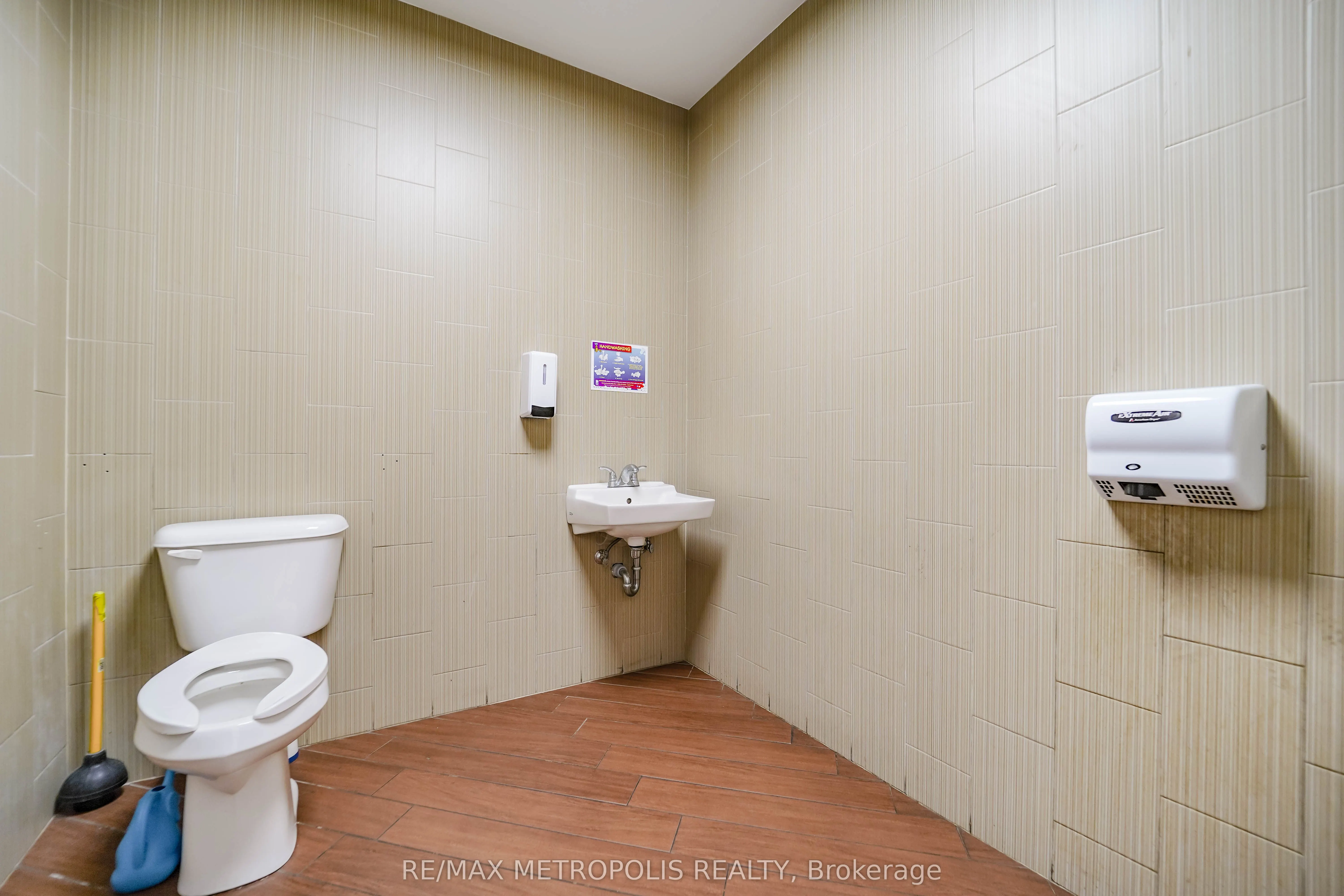 210 King Street E, #4