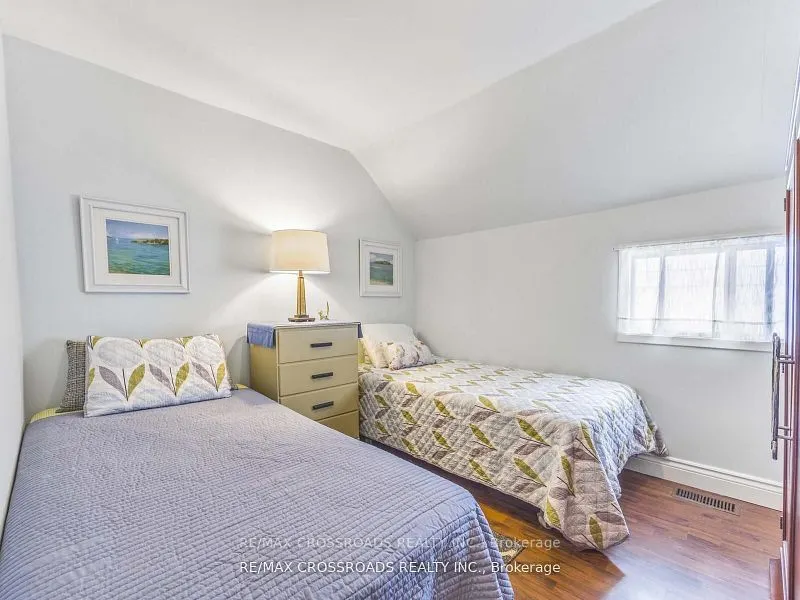 22 Ivy Avenue