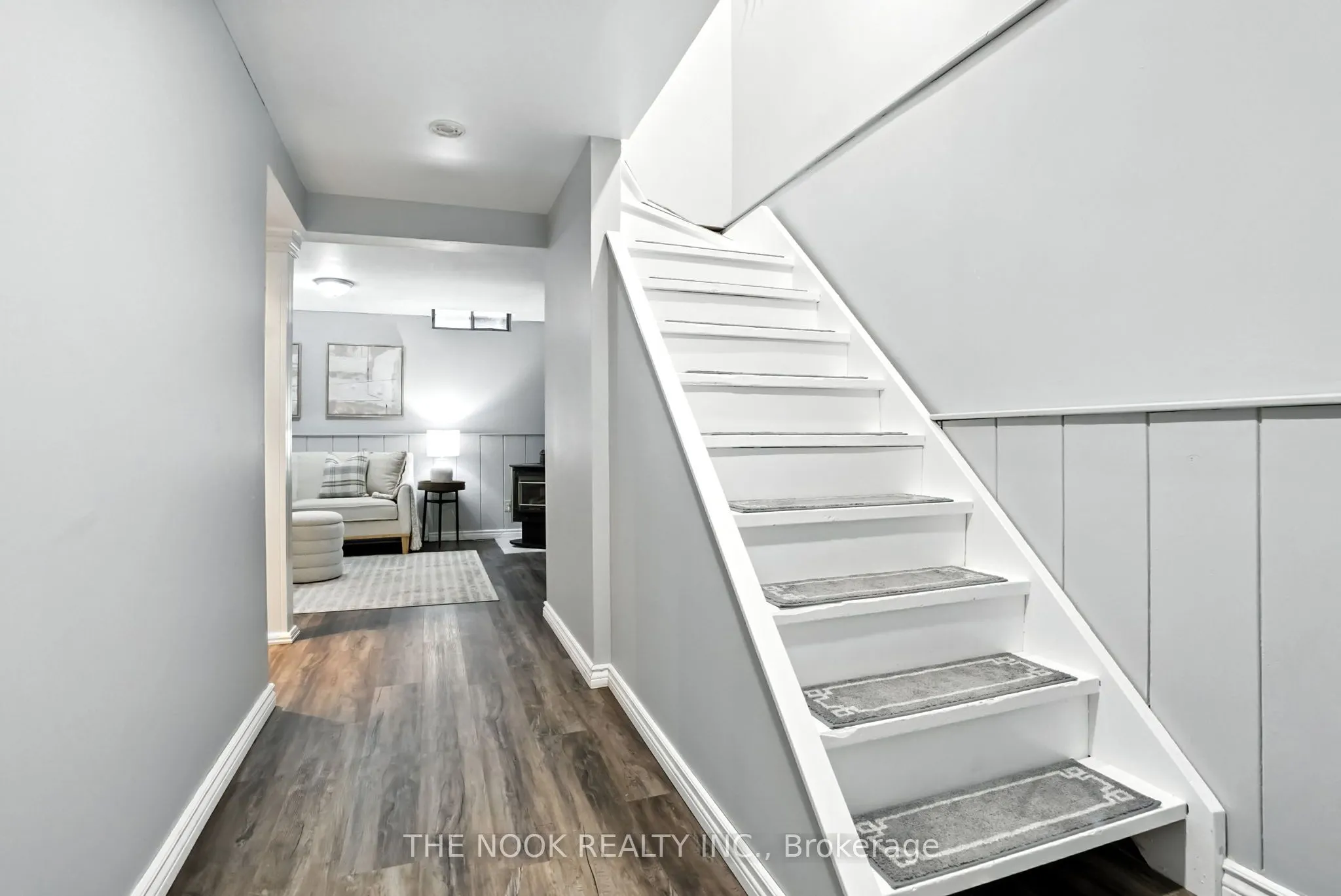 95 Turnberry Crescent