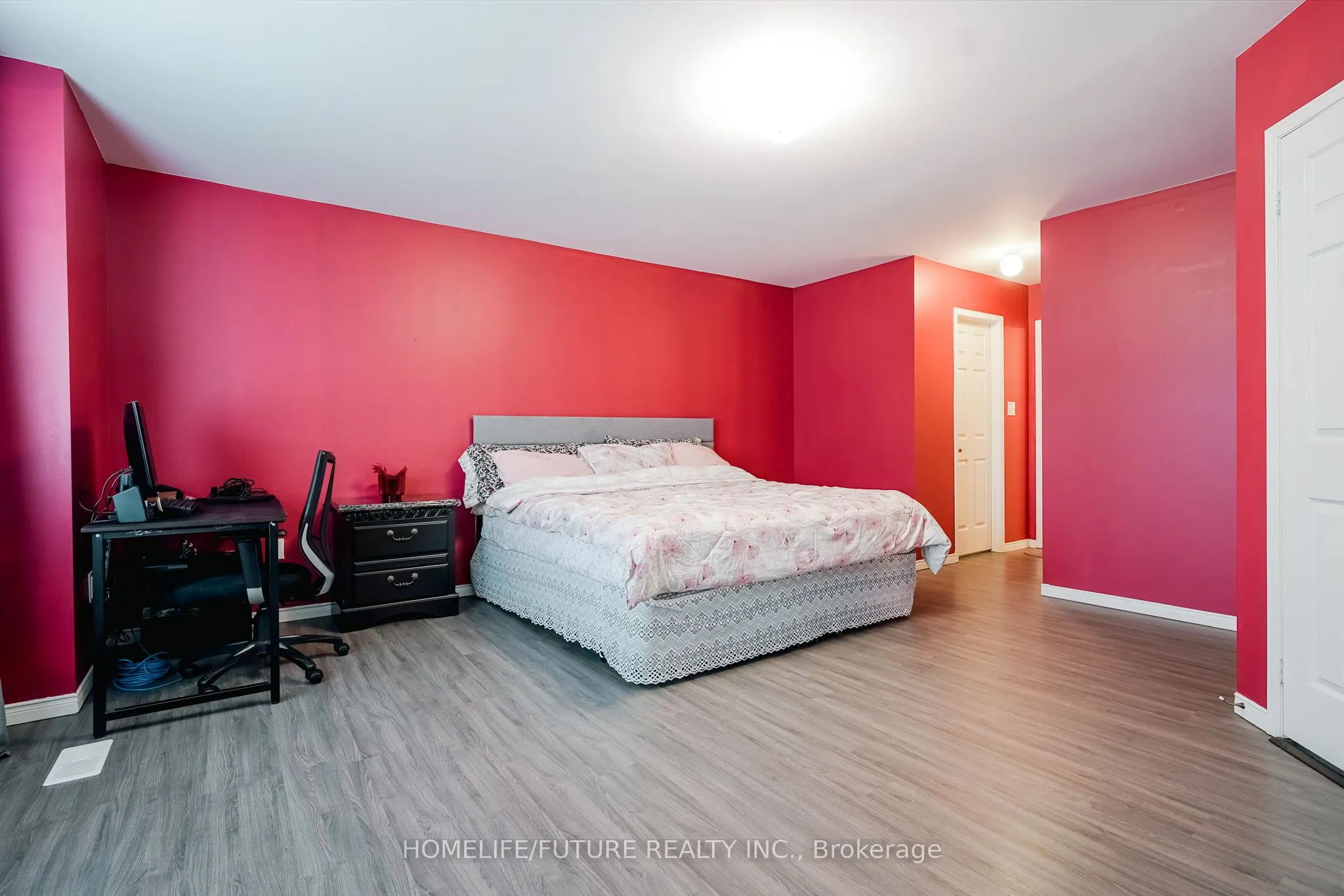 14 Mosely Crescent