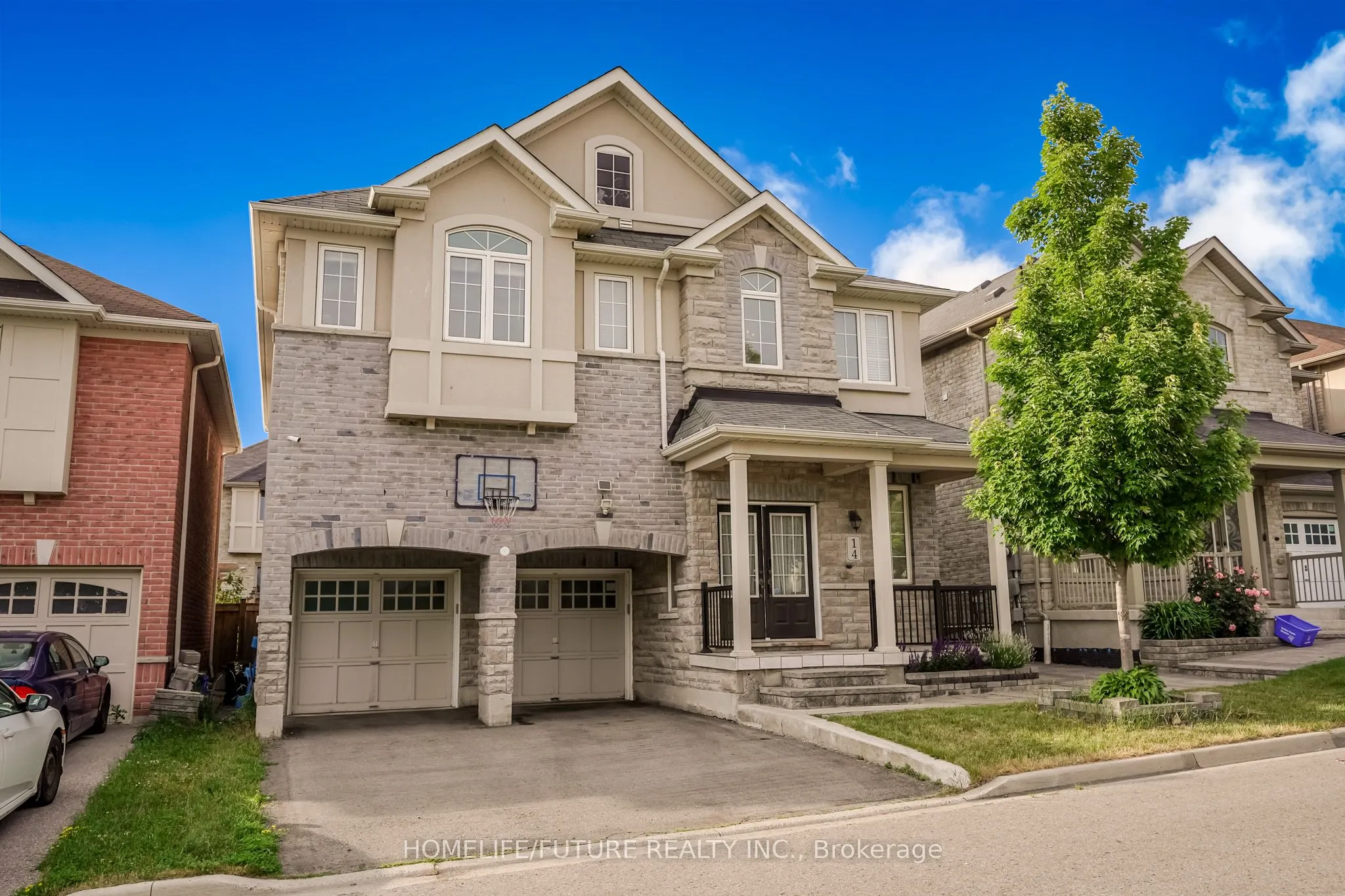 14 Mosely Crescent