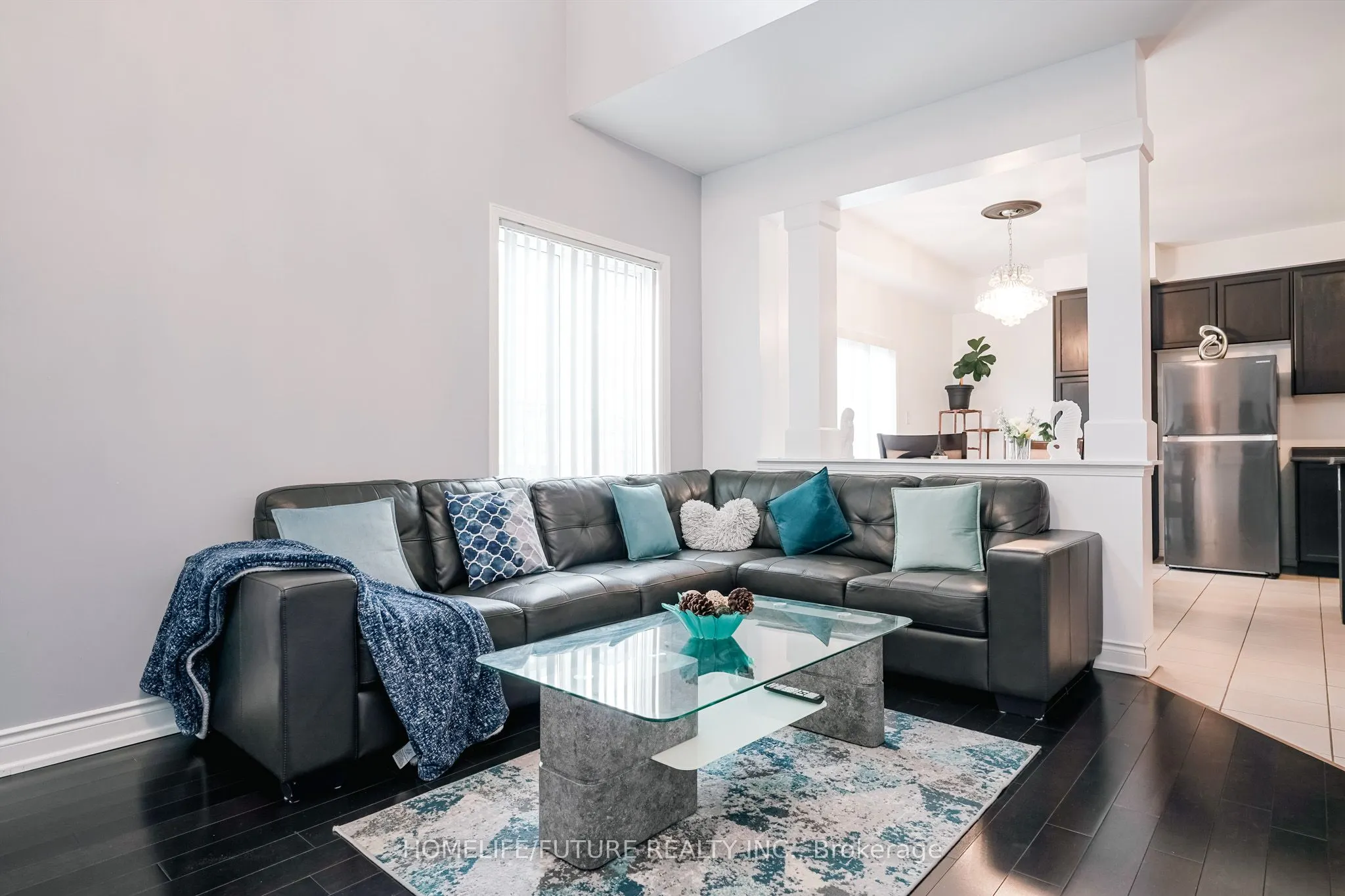 14 Mosely Crescent