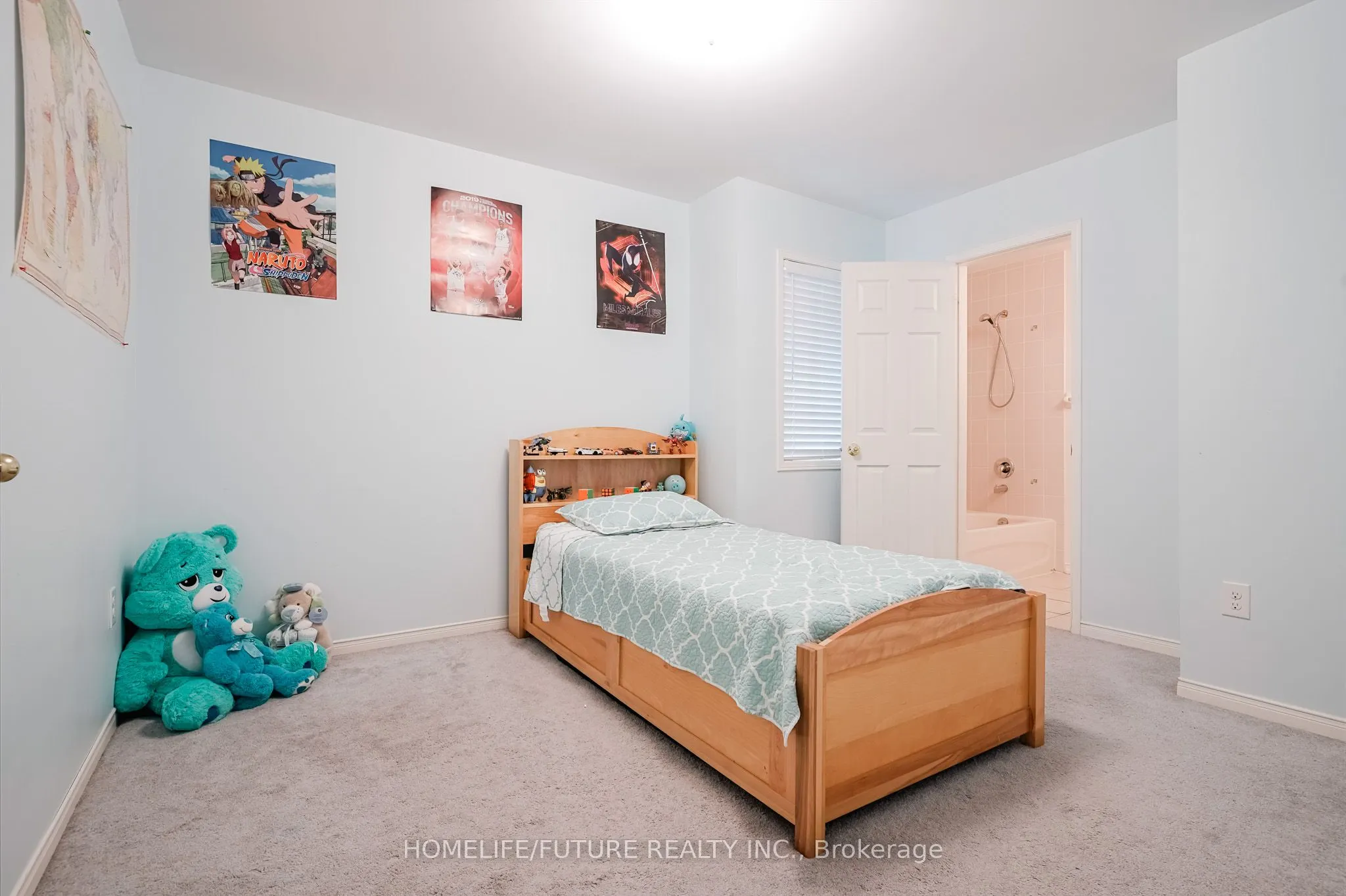 14 Mosely Crescent