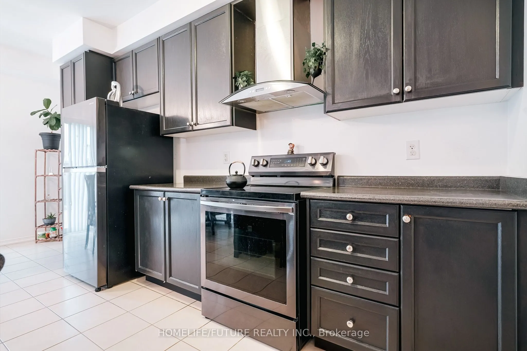 14 Mosely Crescent