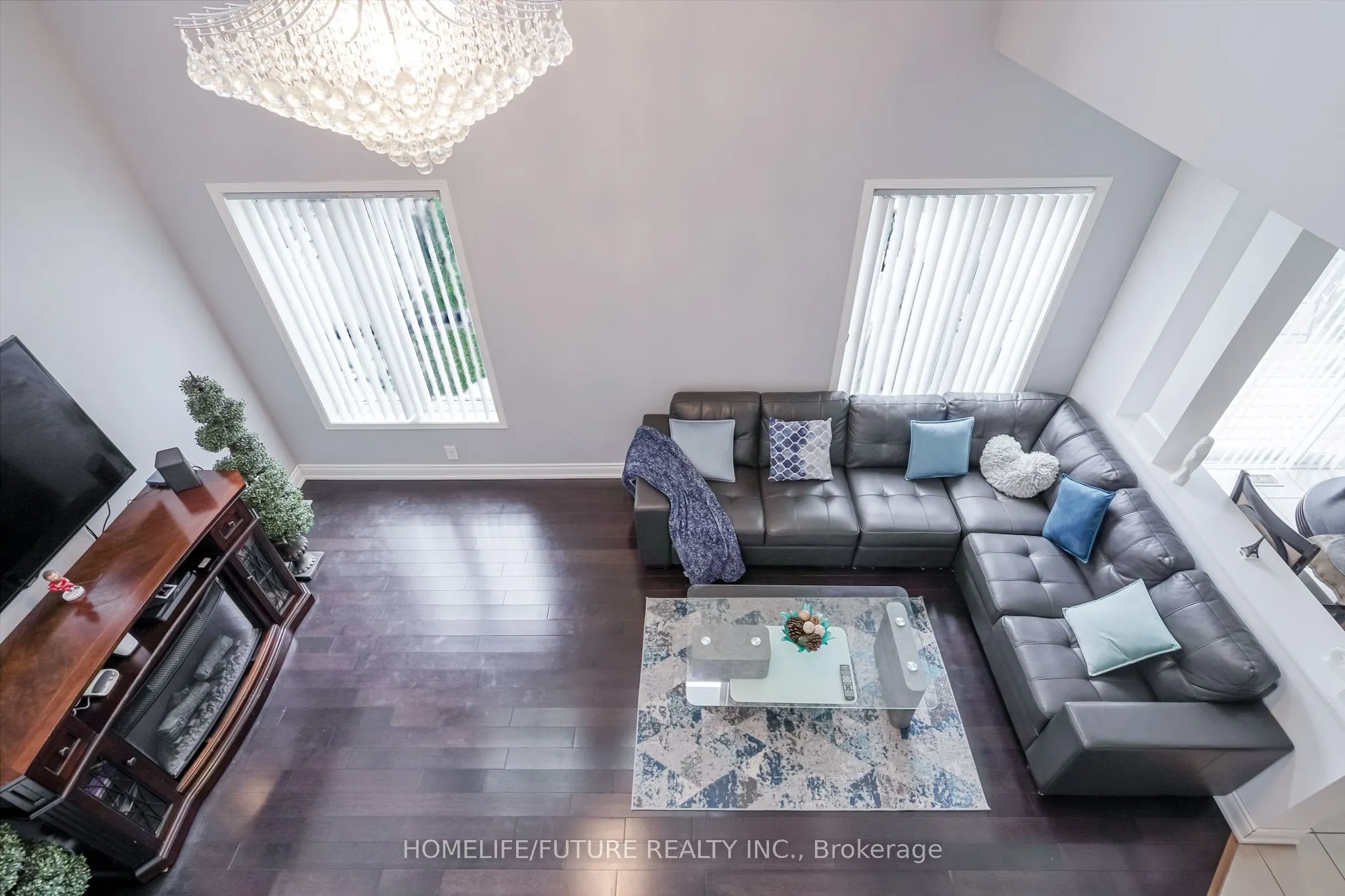 14 Mosely Crescent