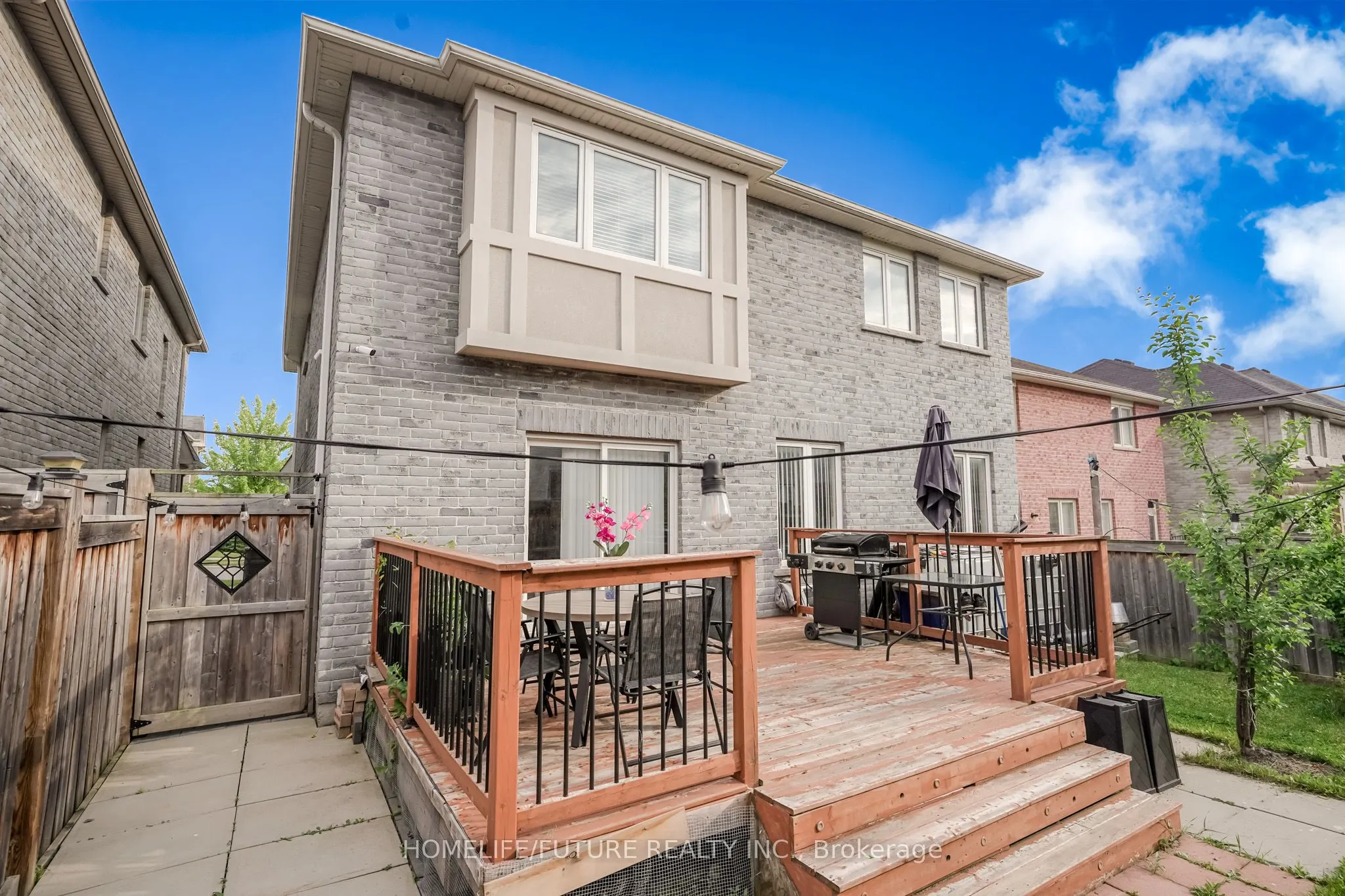 14 Mosely Crescent