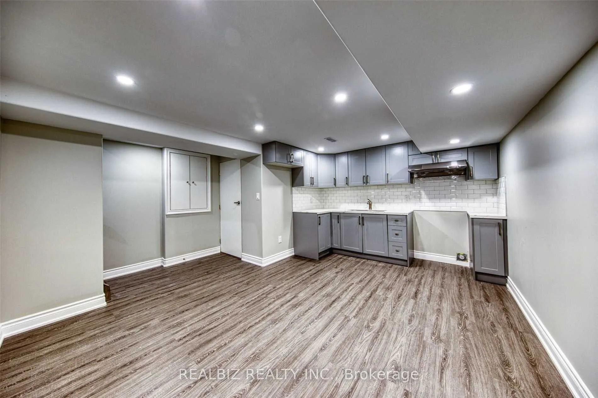 73 Bradbury Crescent