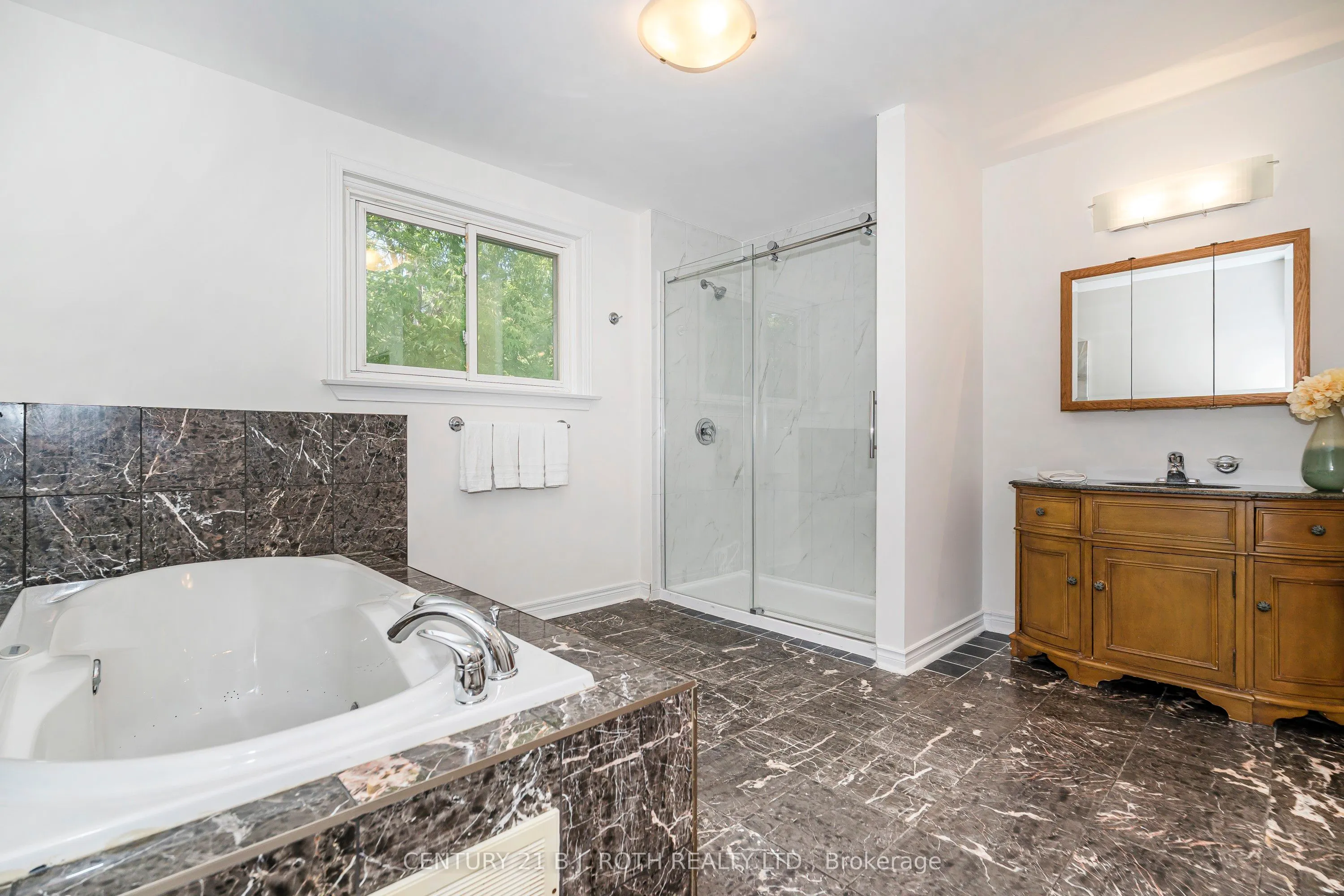 466 Dianne Drive