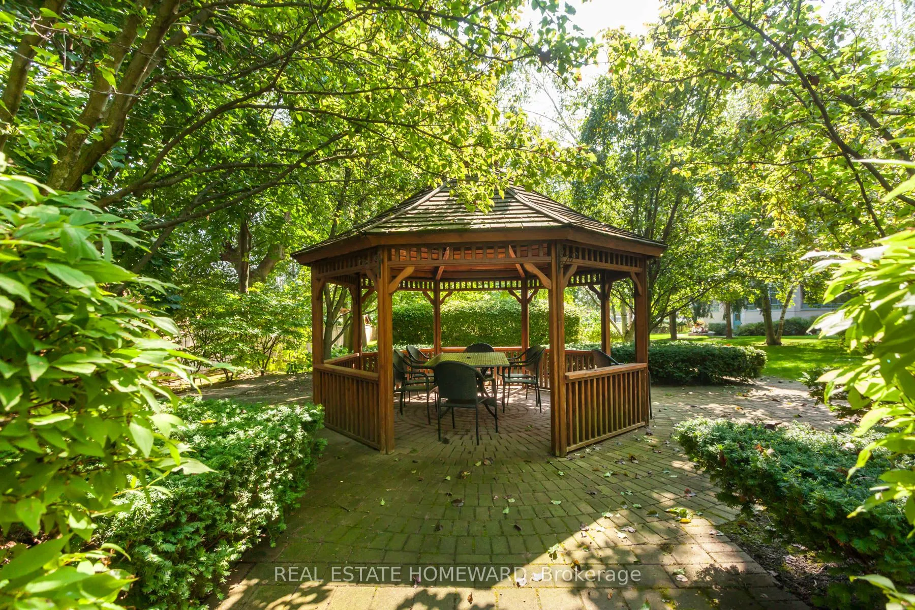 1093 Kingston Rd Avenue, #409