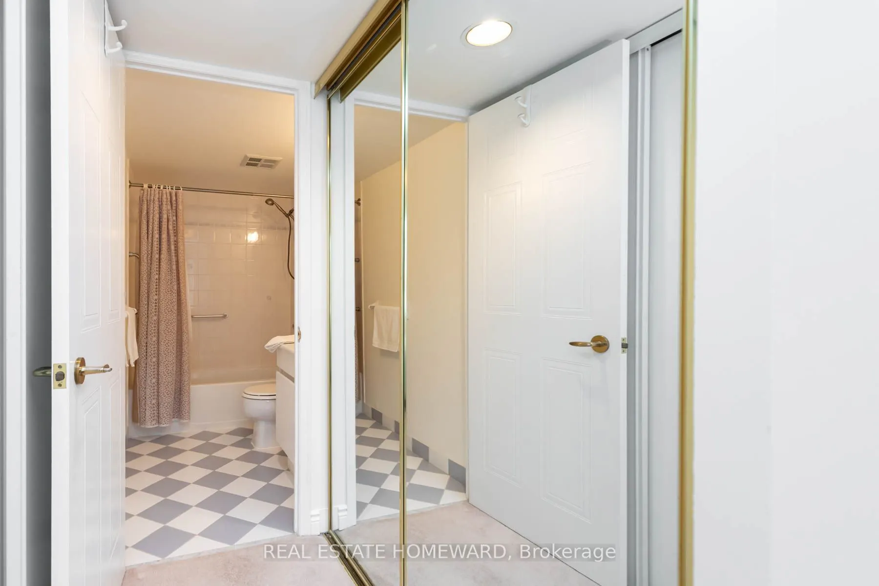 1093 Kingston Rd Avenue, #409