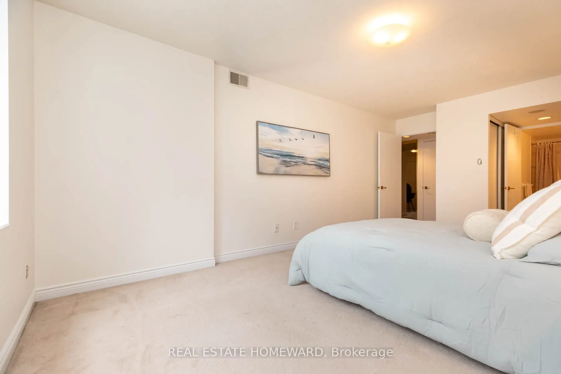 1093 Kingston Rd Avenue, #409