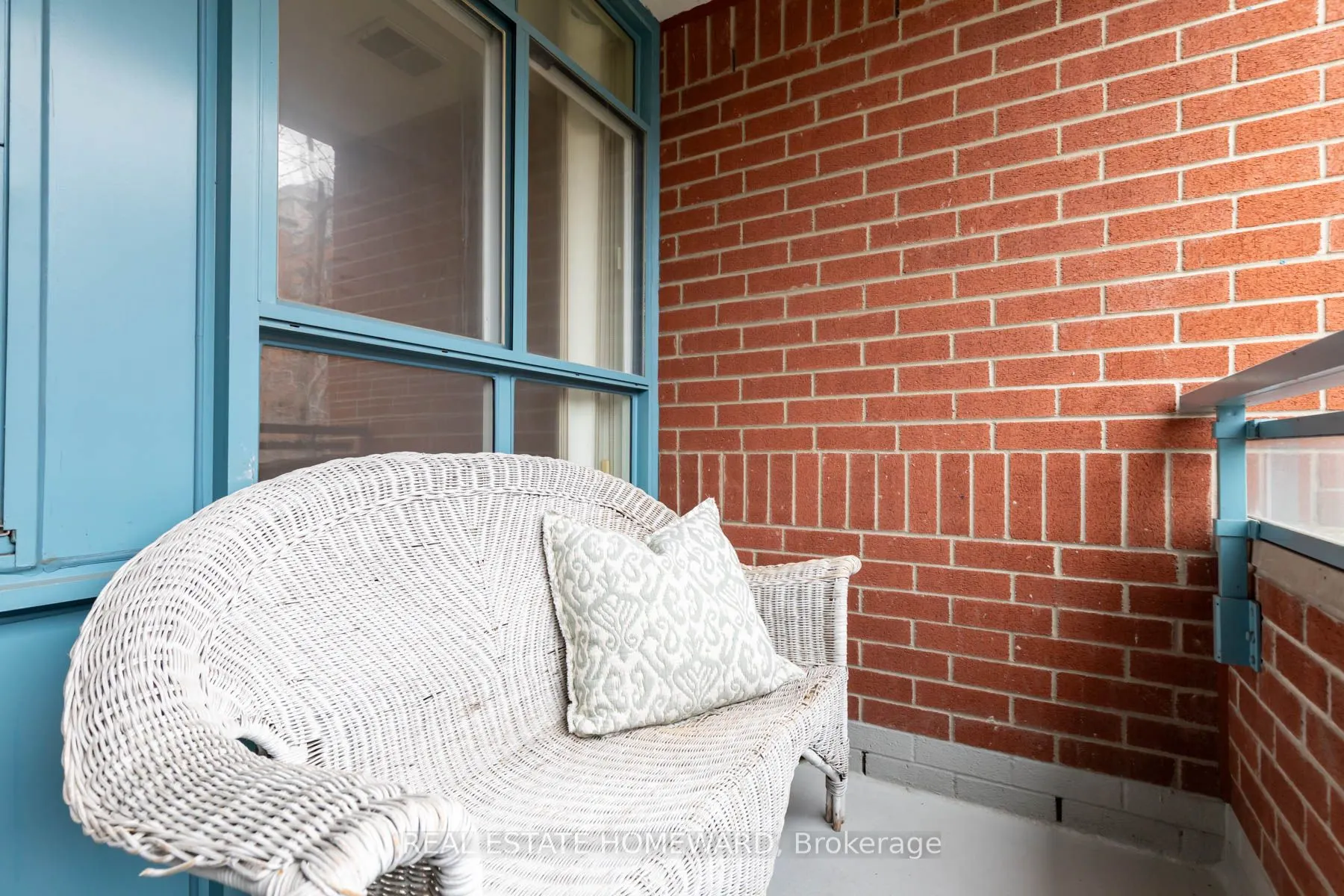 1093 Kingston Rd Avenue, #409
