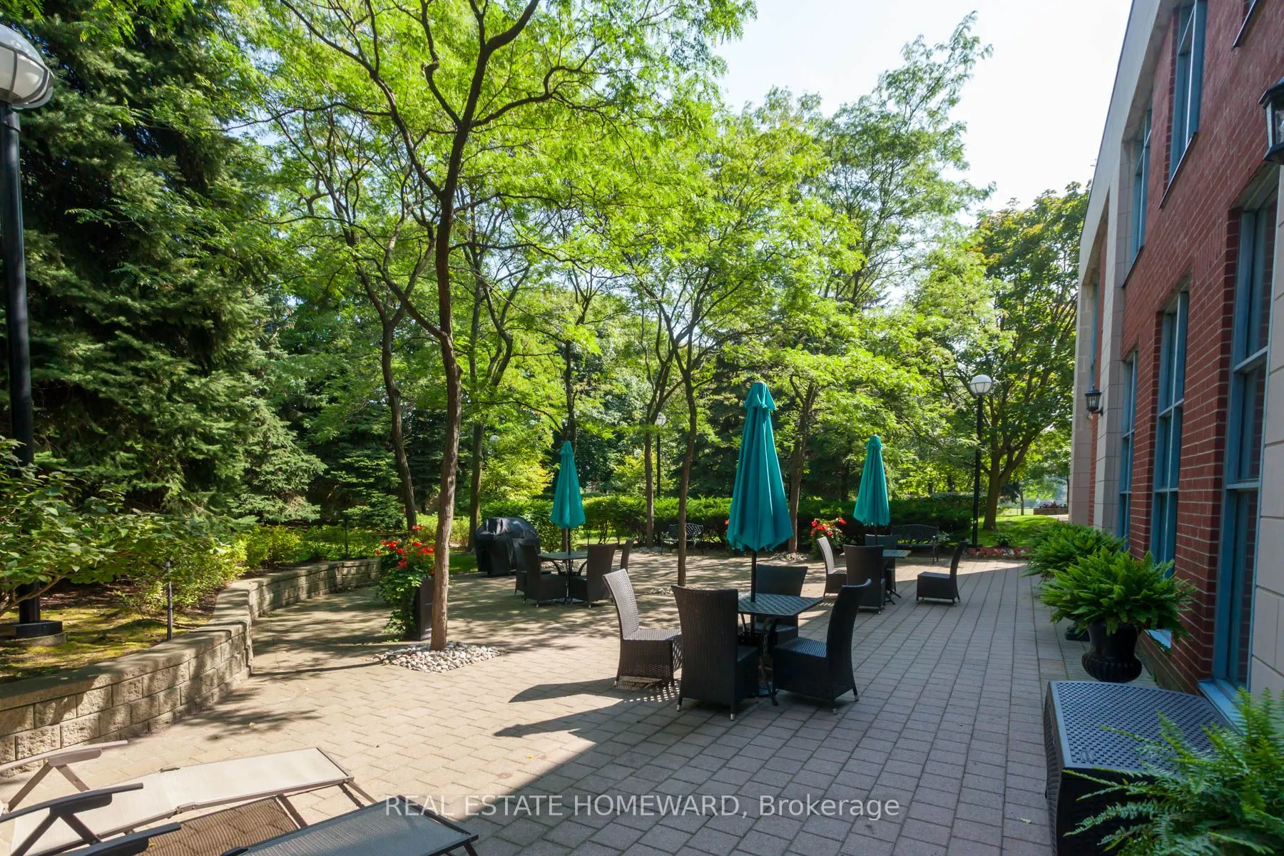 1093 Kingston Rd Avenue, #409