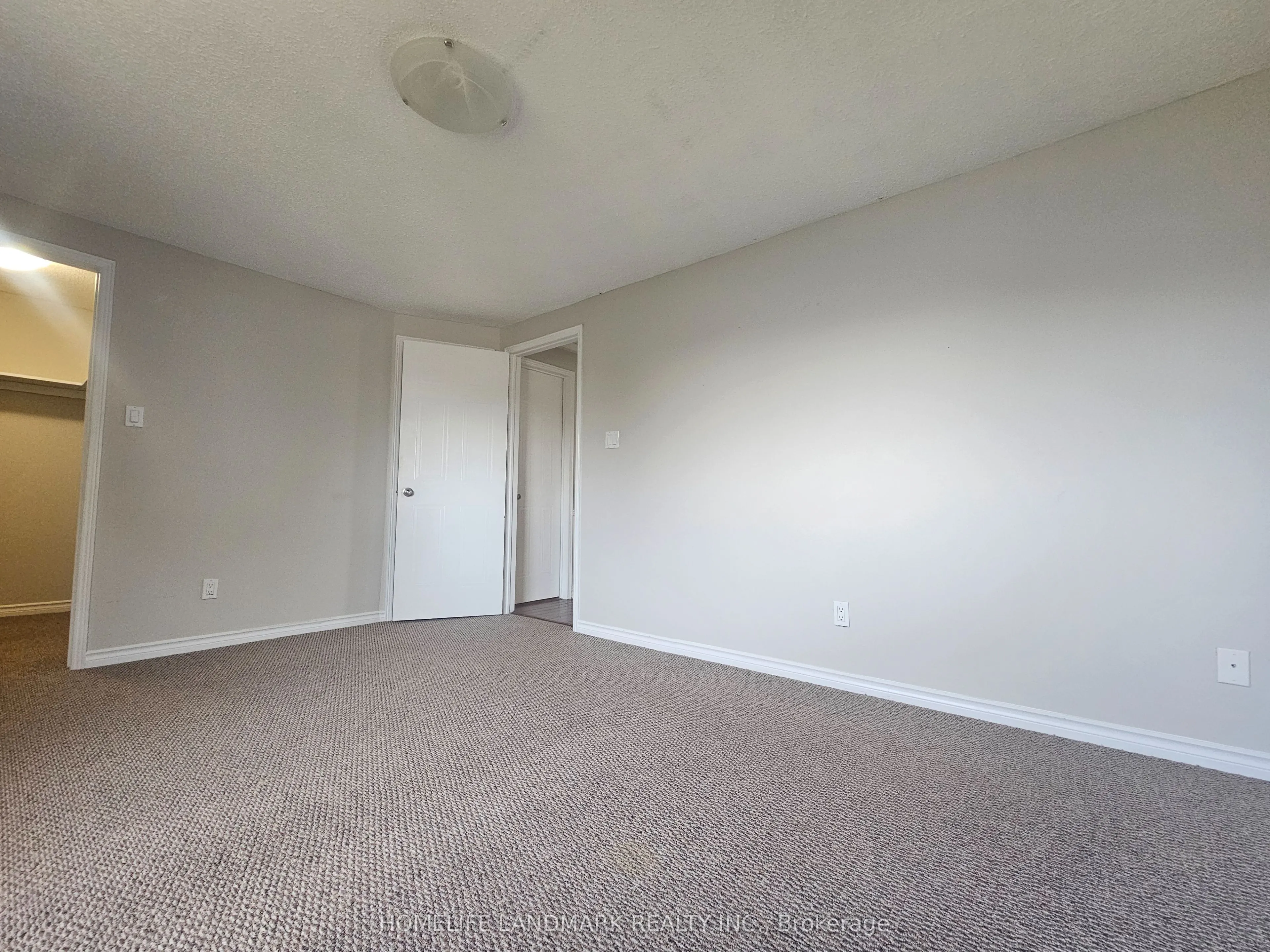 796 Bennett Crescent