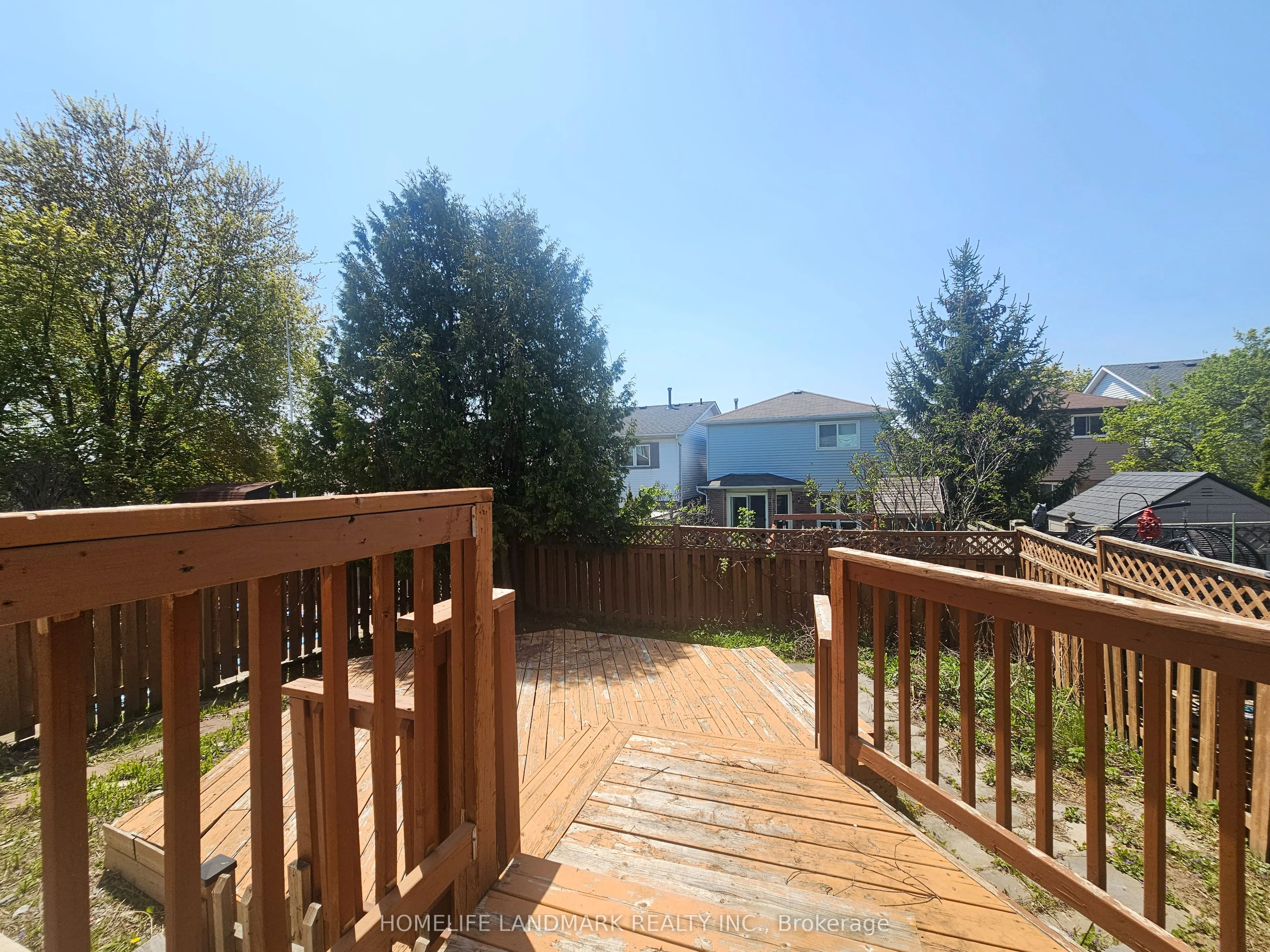 796 Bennett Crescent