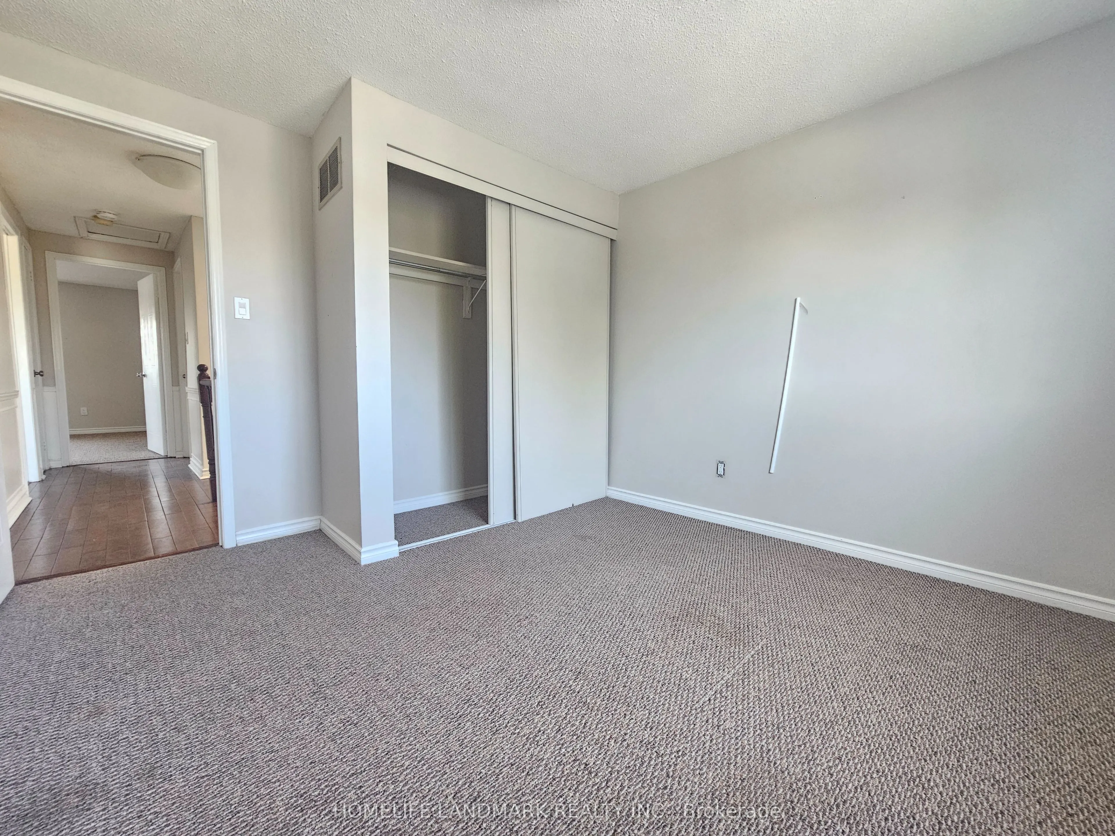 796 Bennett Crescent