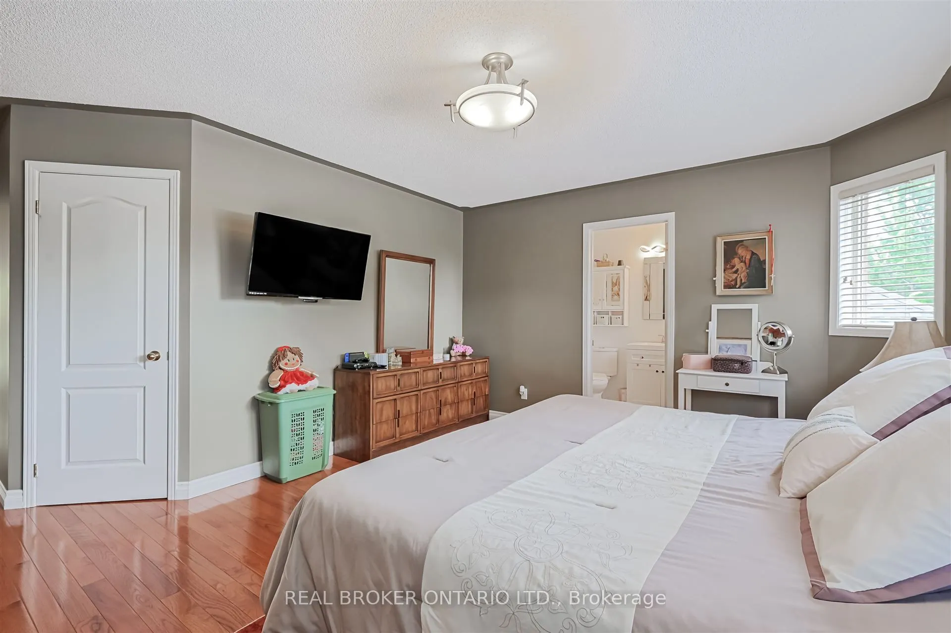 40 Padfield Drive